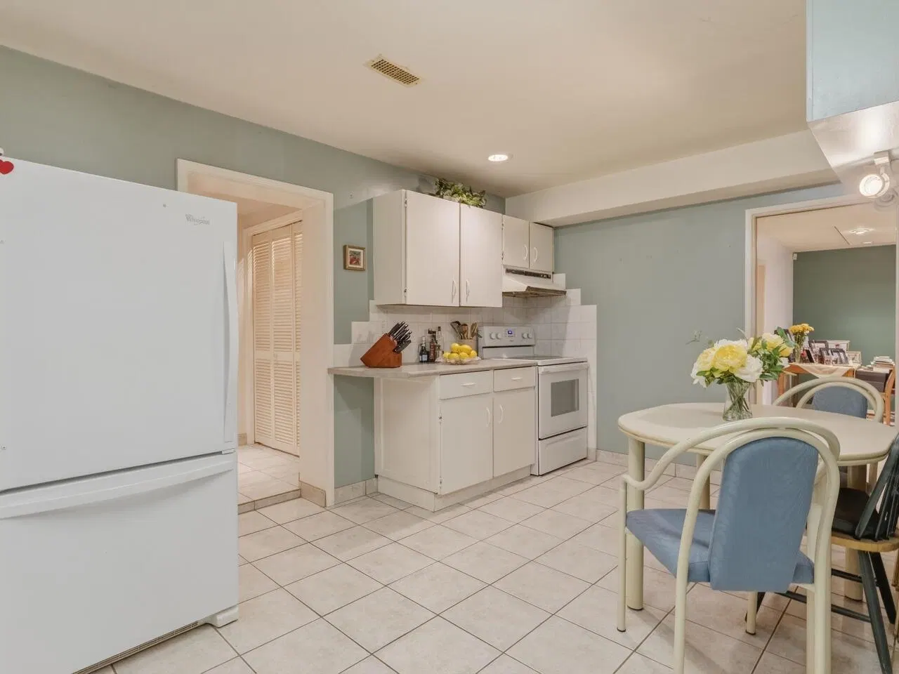 Photo 5 of 20 at 3939 Boundary Road