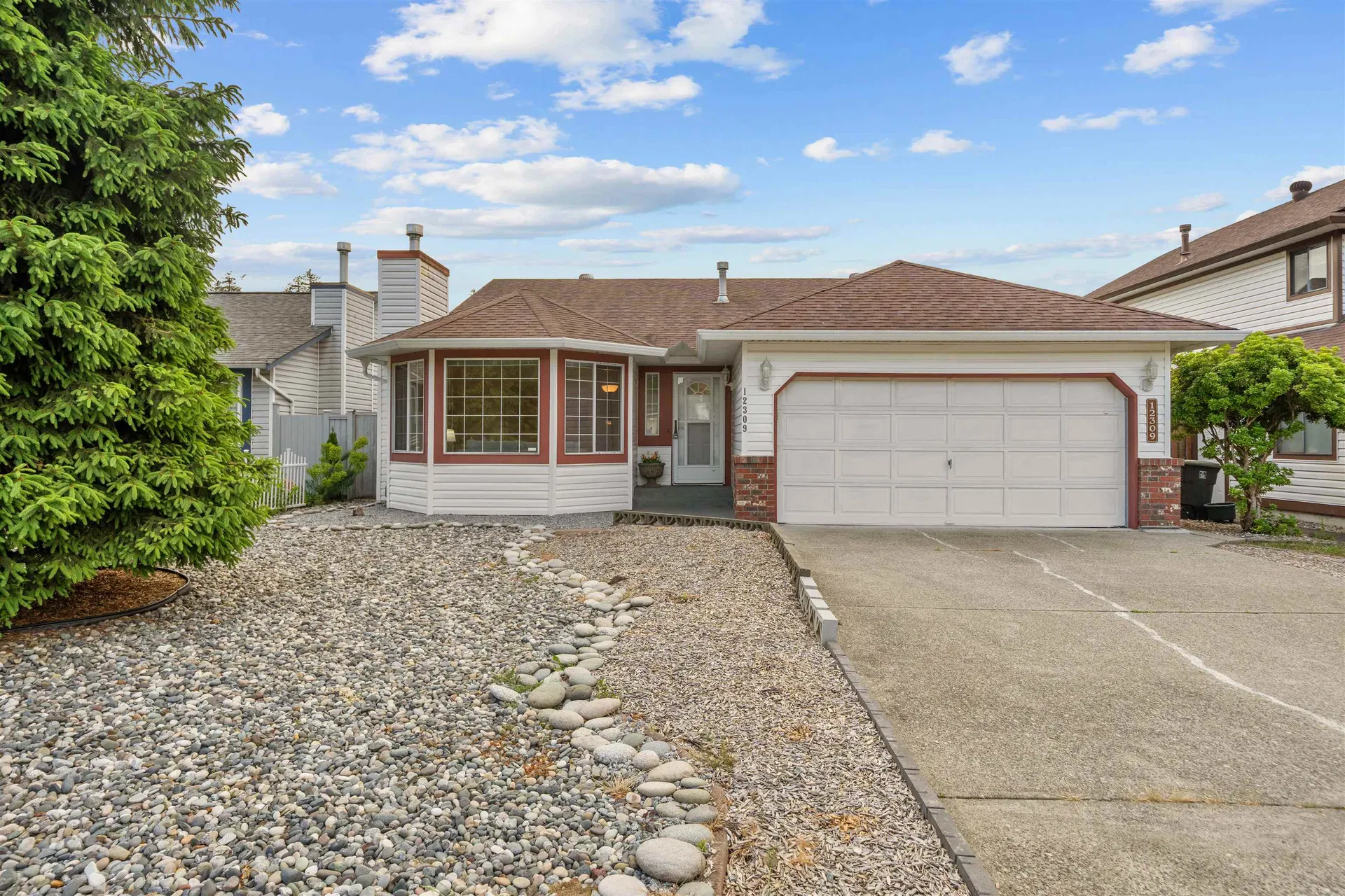 Photo 2 of 30 at 12309 193rd Street