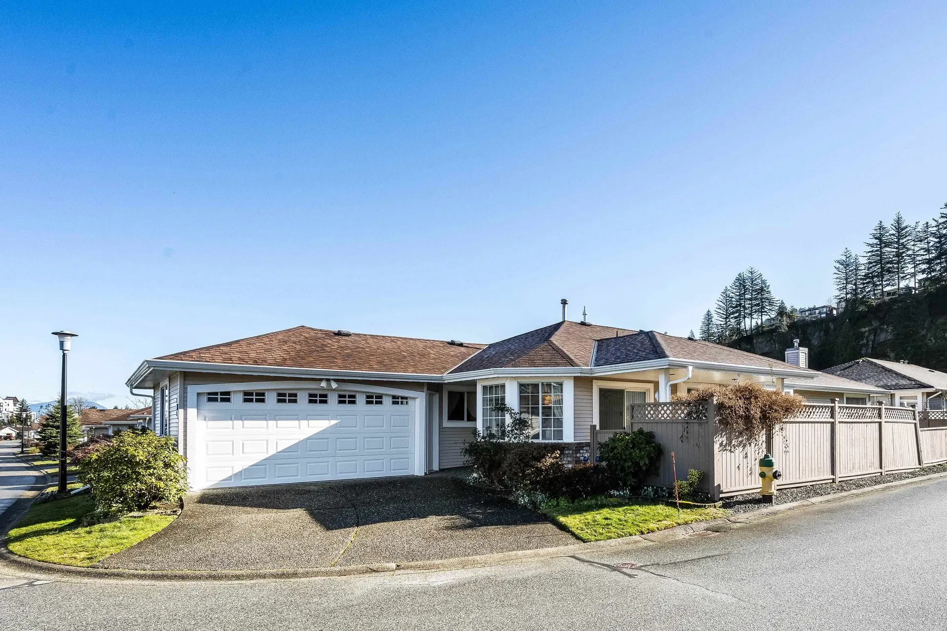 #215 – 6001 Promontory Road