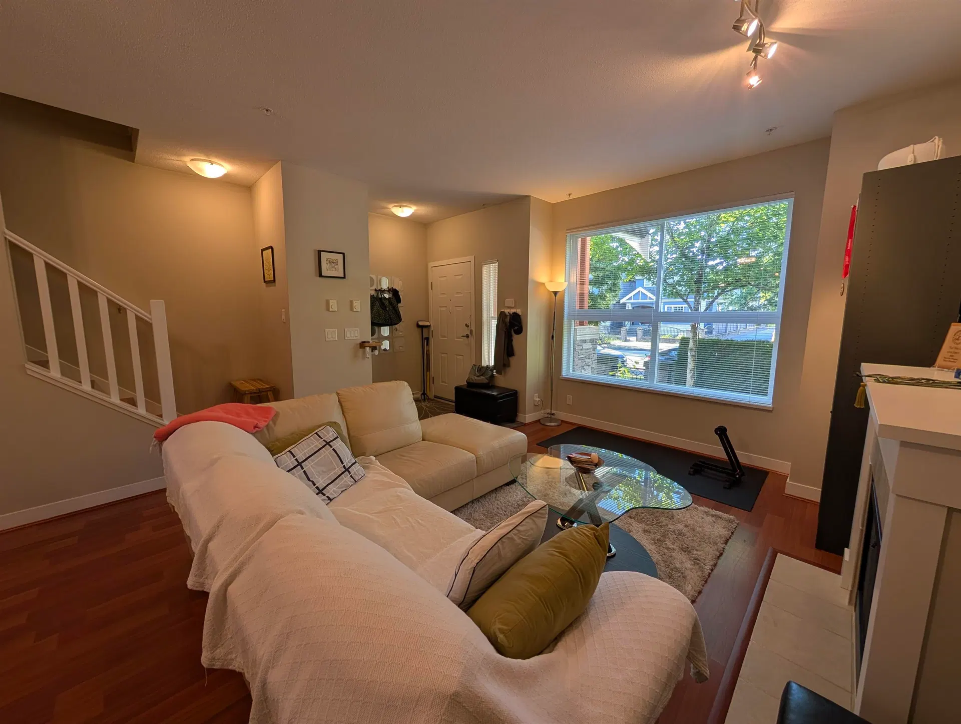 Photo 3 of 29 at 3XXX E 54 Avenue