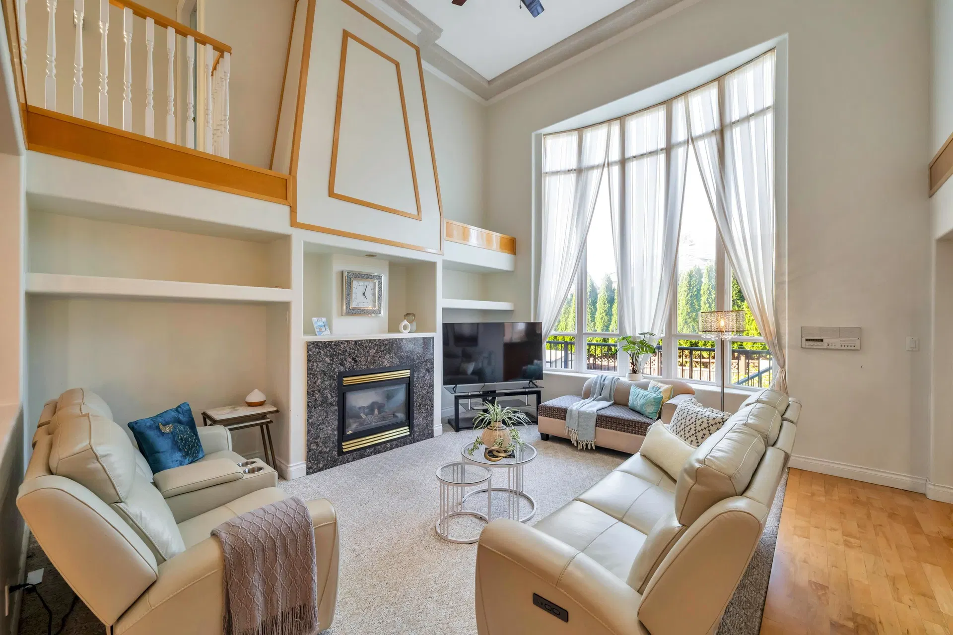 Photo 5 of 40 at 14539 74 Avenue
