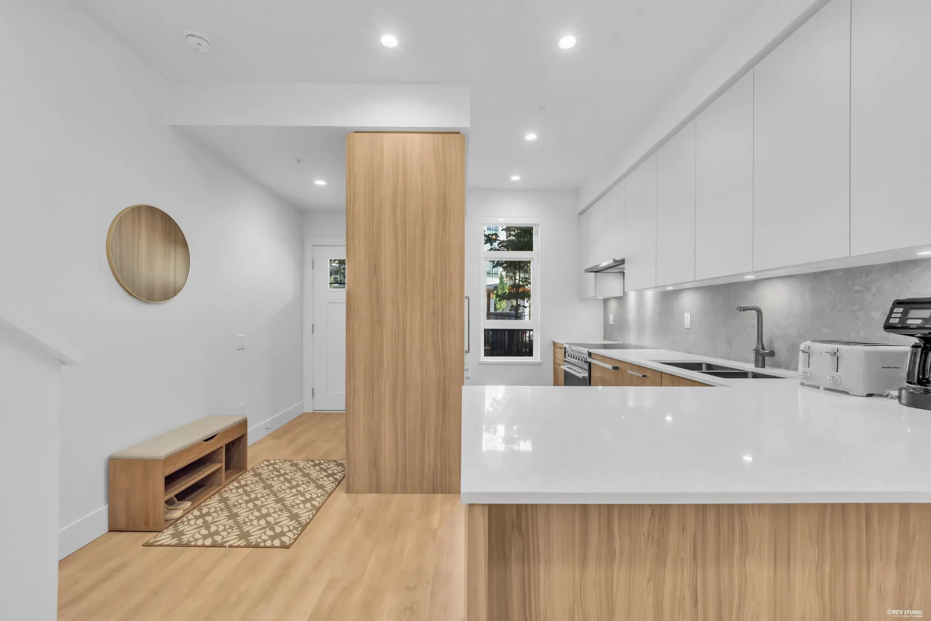 Photo 3 of 40 at #103 – 2320 Emery Court