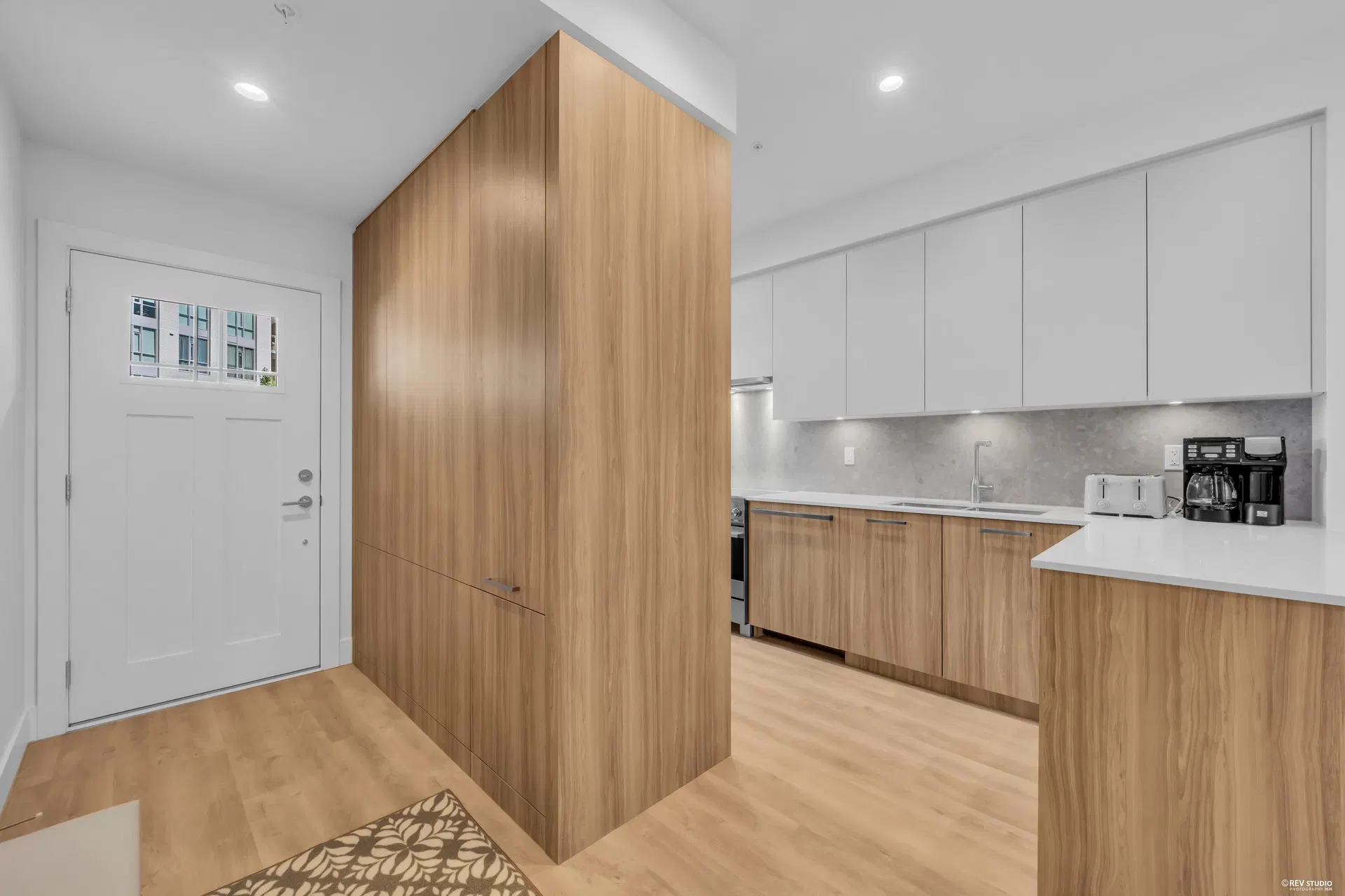 Photo 4 of 40 at #103 – 2320 Emery Court