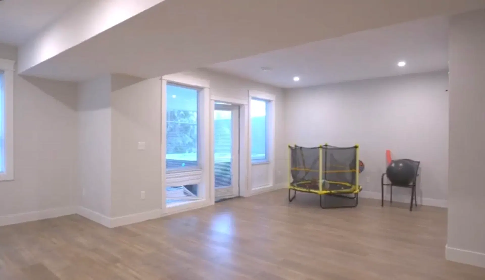 Photo 5 of 24 at #21 – 4217 Old Clayburn Road