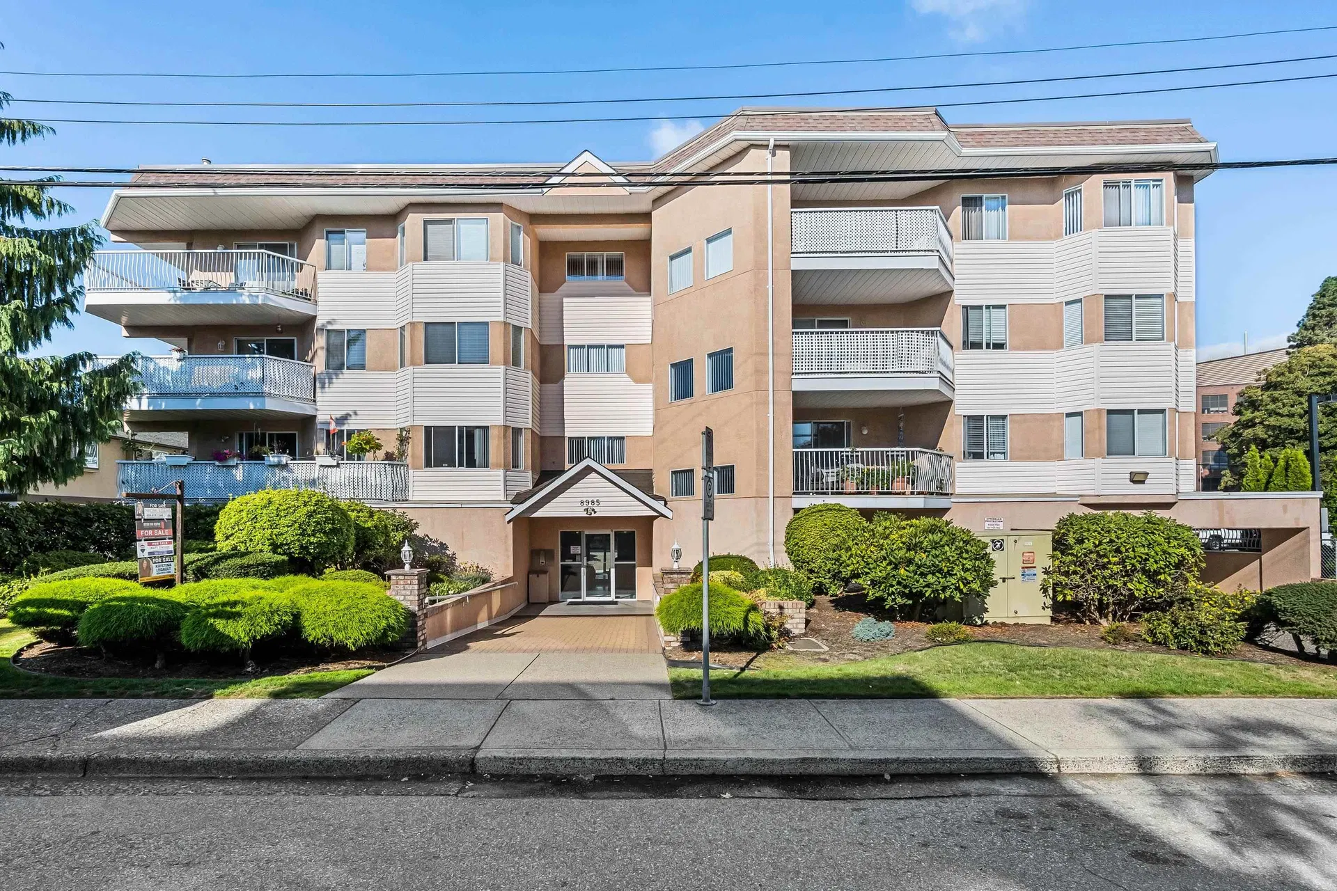 Photo 2 of 33 at #305 – 8985 Mary Street