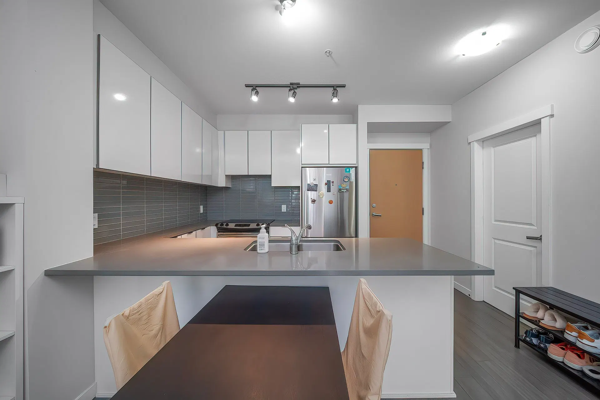 Photo 4 of 16 at #310 – 9877 University Crescent