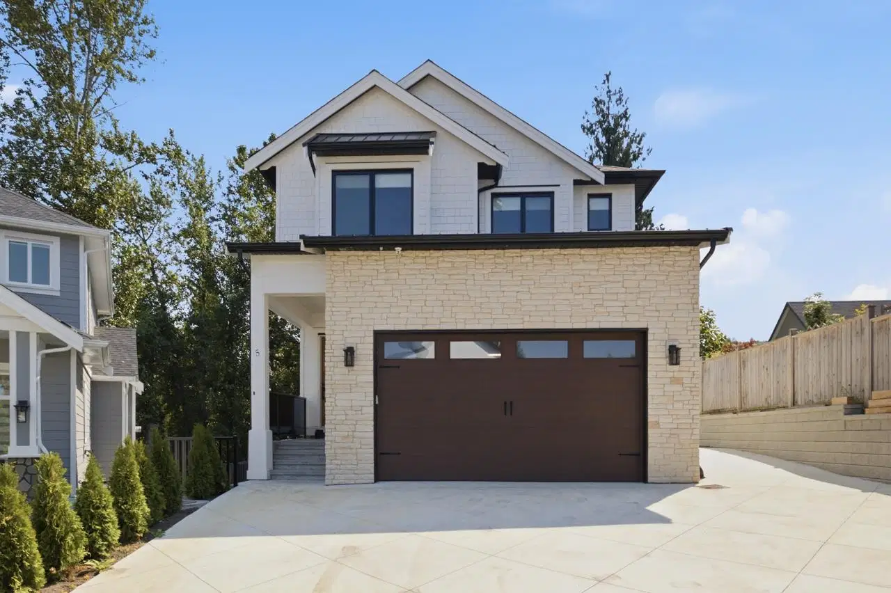 #5 – 35133 Christina Place