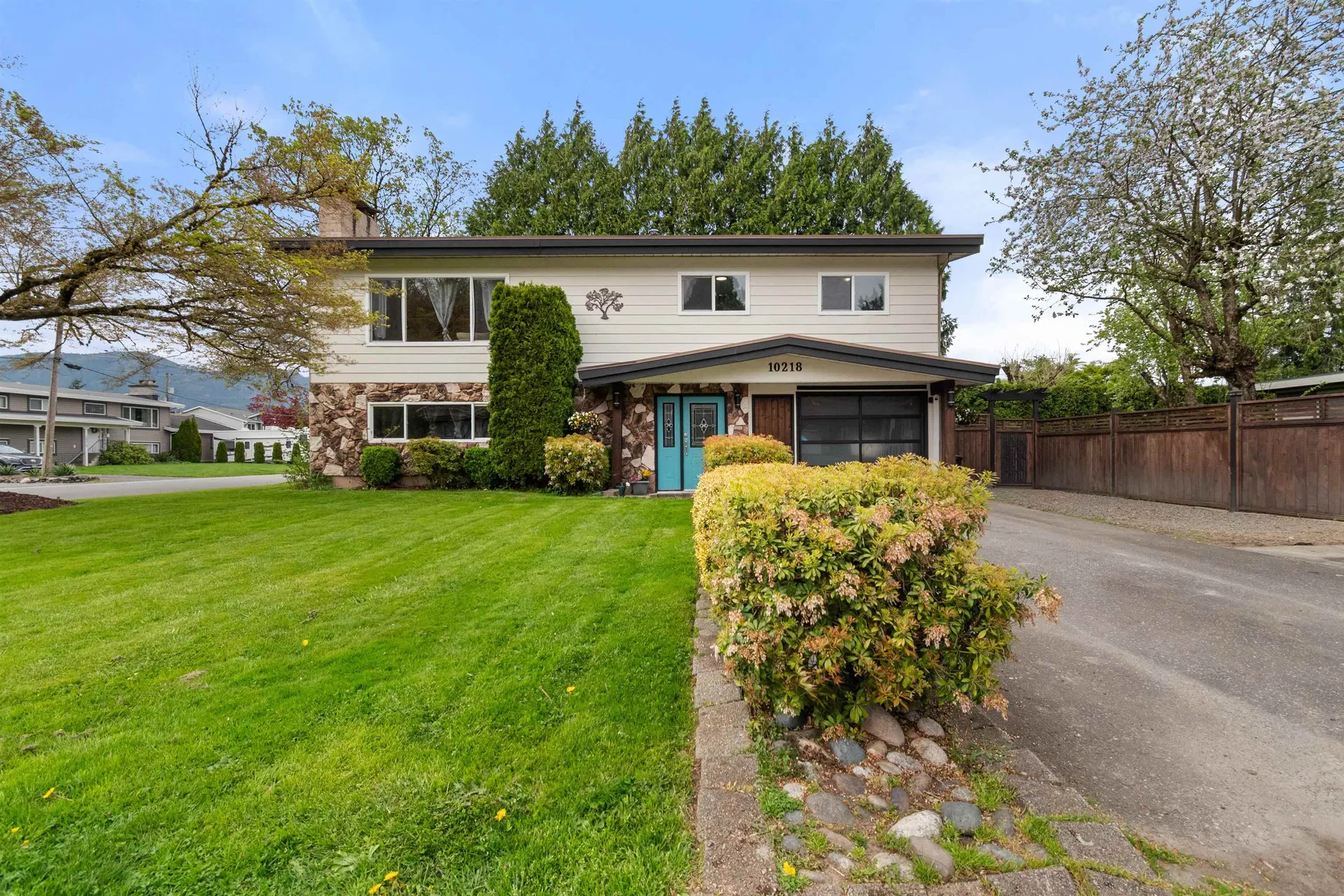 Photo 1 of 40 at 10218 Oval Drive