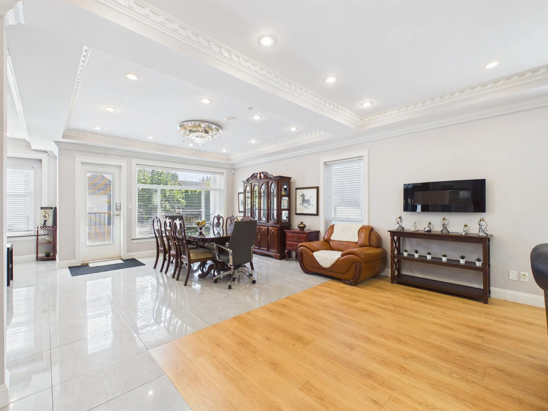 Photo 3 of 40 at 3144 E 22nd Avenue