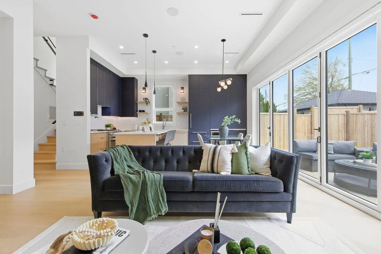 Photo 2 of 37 at #2 – 3708 W 18th Avenue