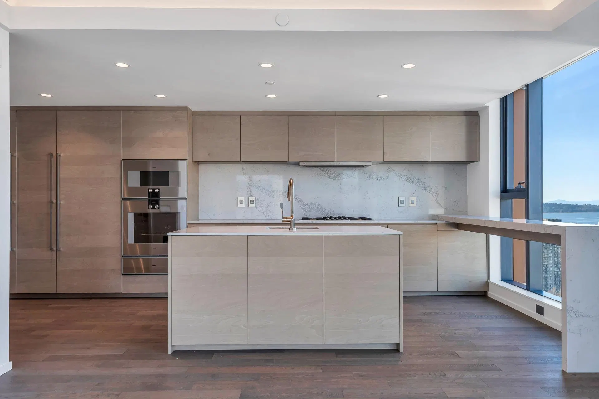 Photo 3 of 12 at #2502 – 1482 Robson Street