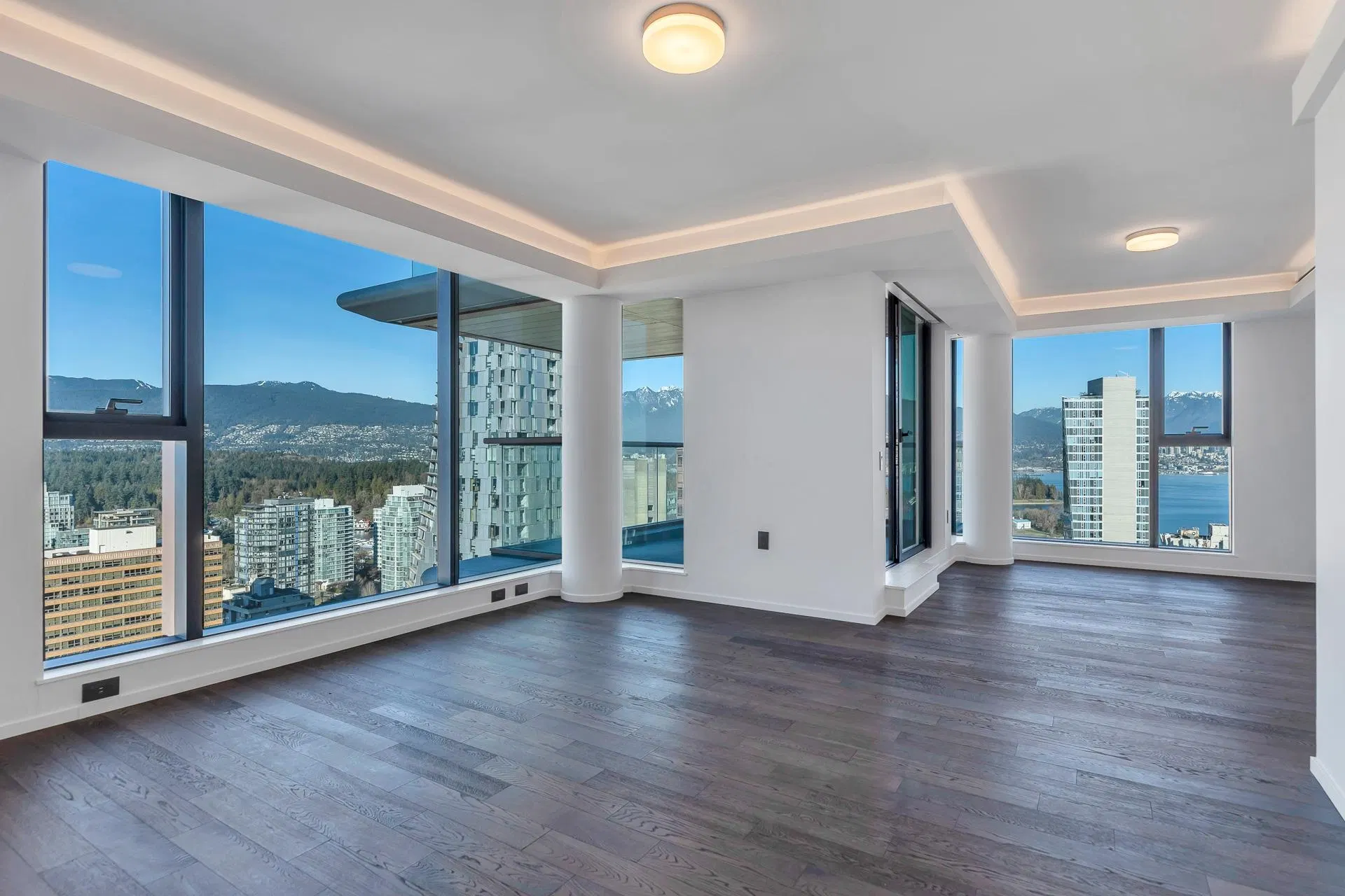 Photo 4 of 12 at #2502 – 1482 Robson Street