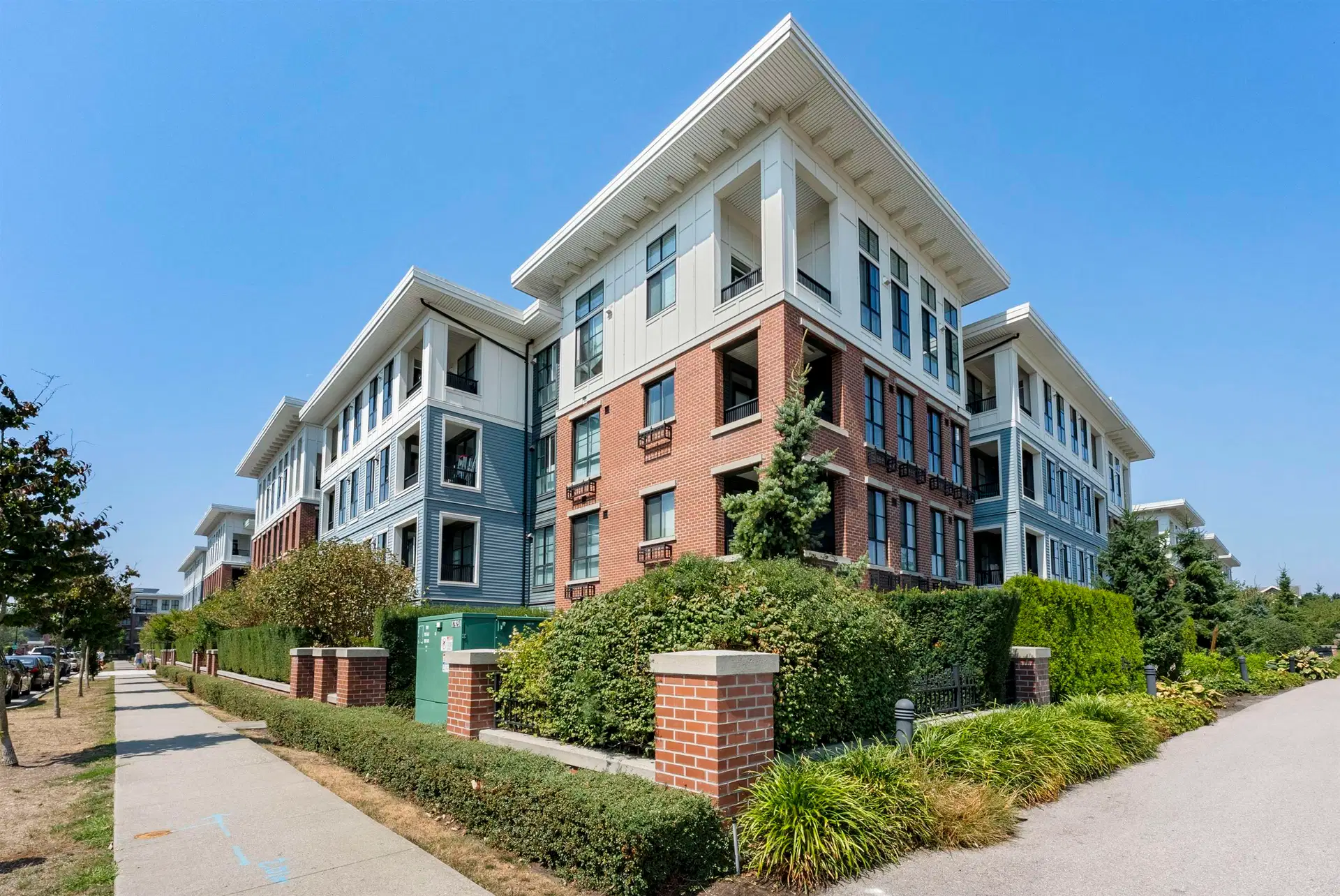 #109 – 15137 33rd Avenue