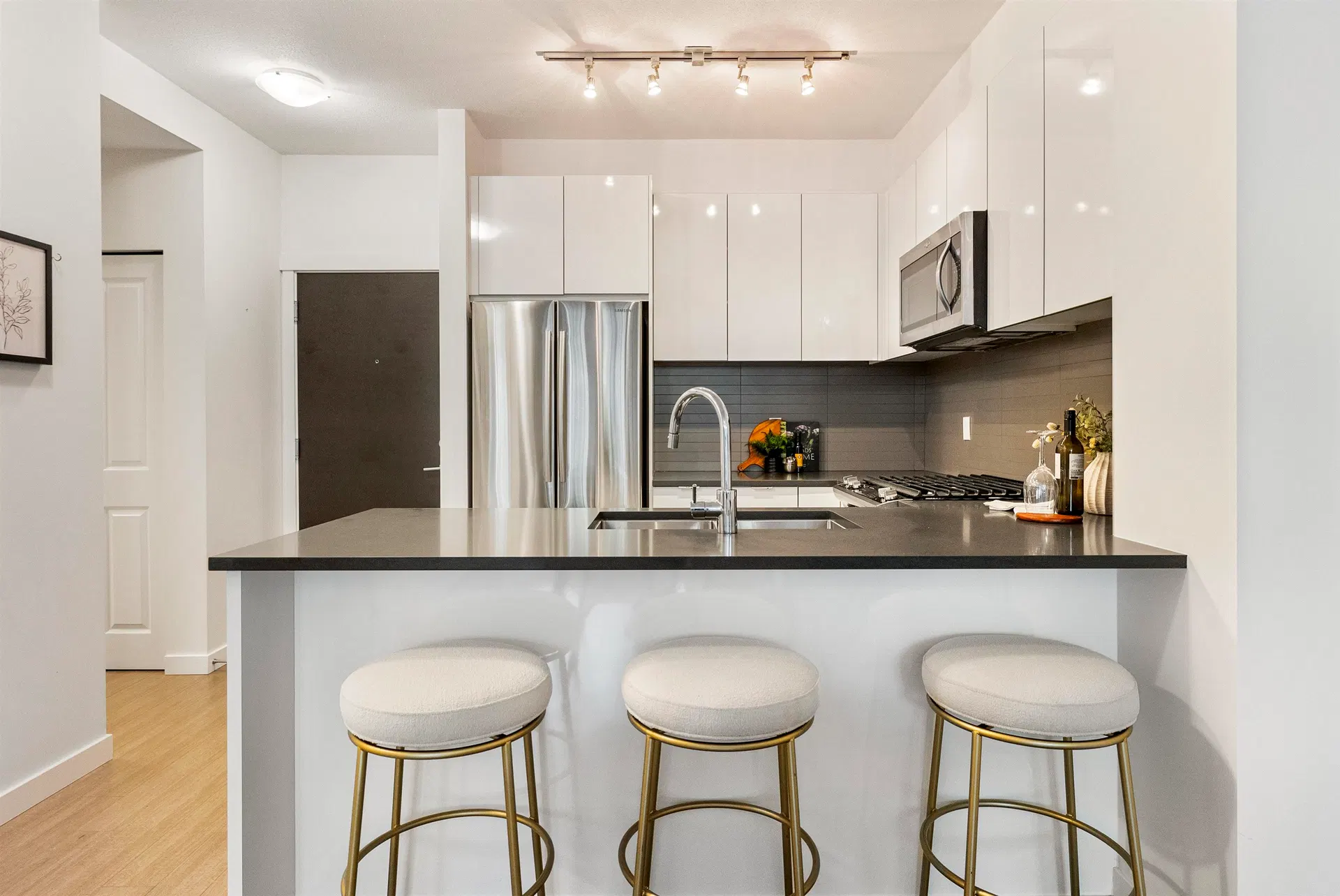Photo 4 of 26 at #109 – 15137 33rd Avenue