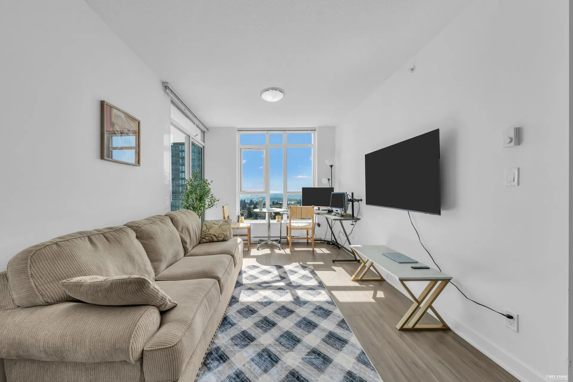 Photo 5 of 40 at #2101 – 4900 Lennox Lane