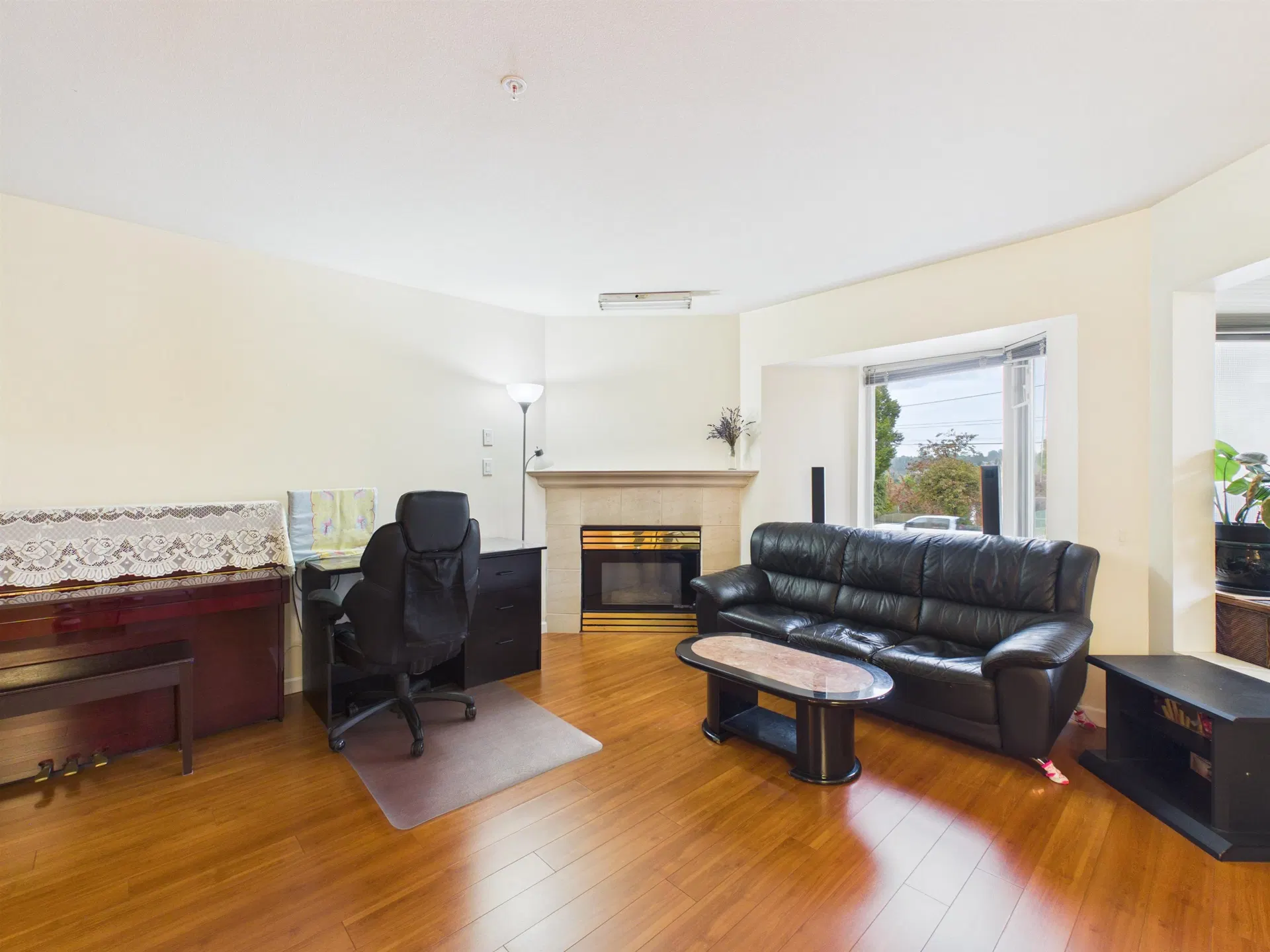 Photo 4 of 31 at #208 – 2677 Broadway Street