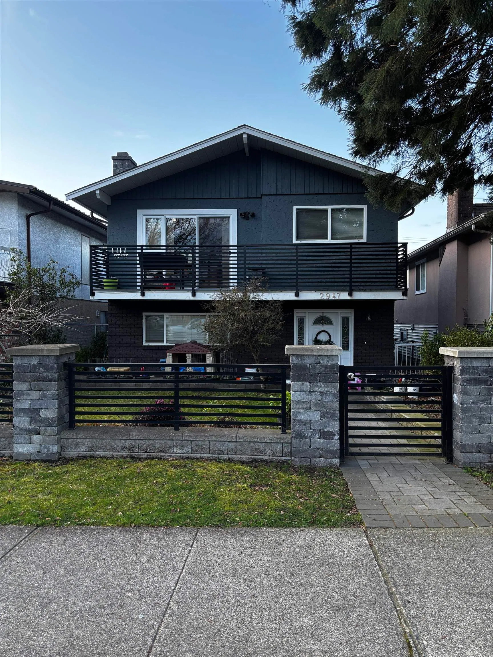 Photo 1 of 1 at 2947 E 29th Avenue