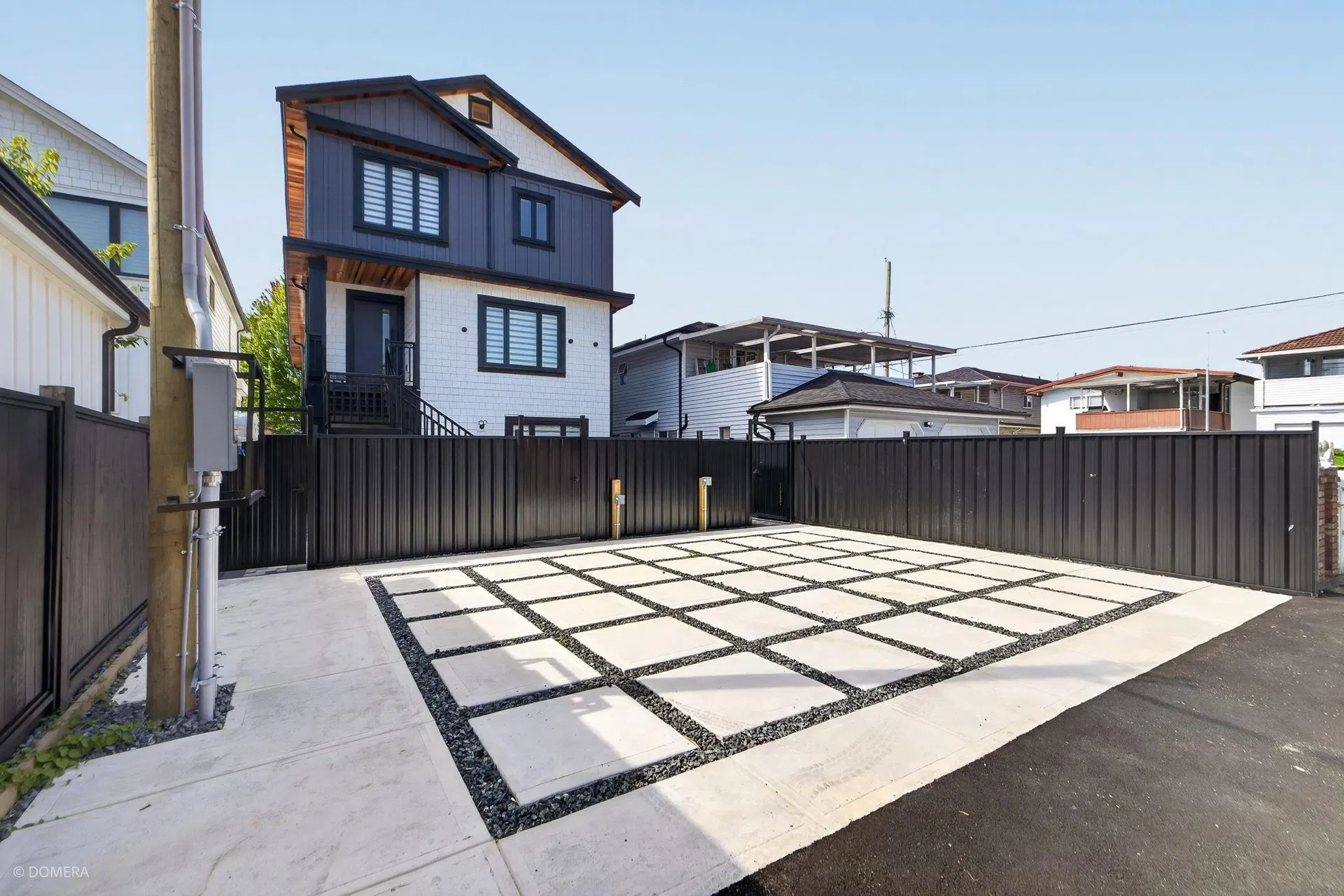 #3 – 2035 51st Avenue