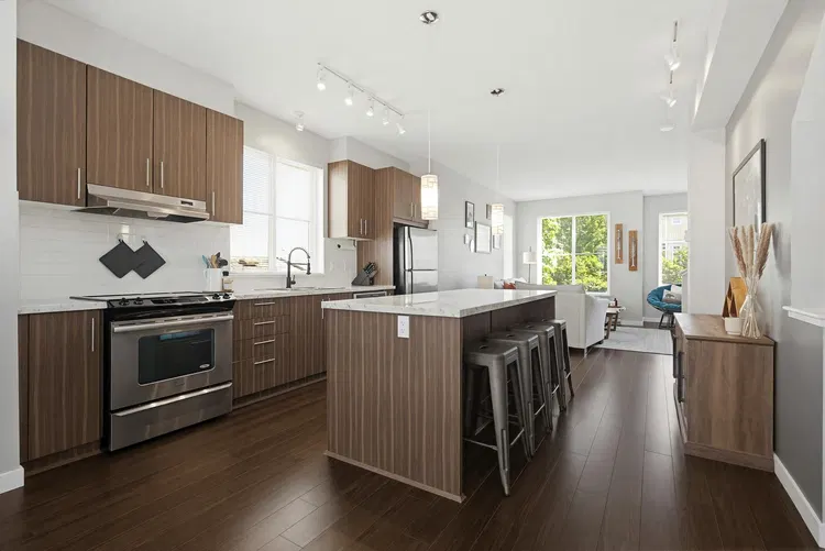 Photo 5 of 40 at #71 – 31032 Westridge Place