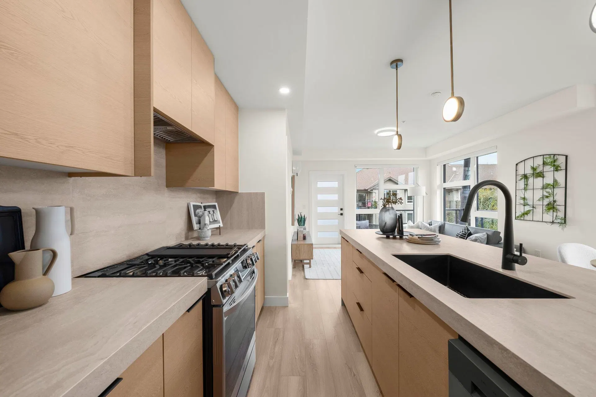 Photo 2 of 40 at #304 – 15353 17 Avenue