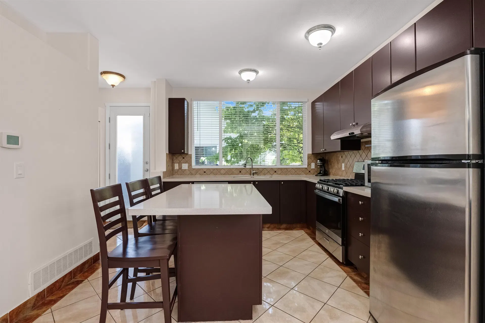 Photo 5 of 28 at 10280 242b Street