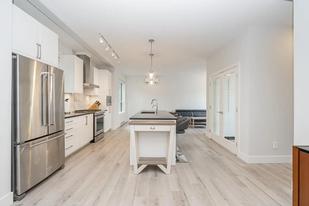 Photo 5 of 34 at #24 – 2999 151 Street