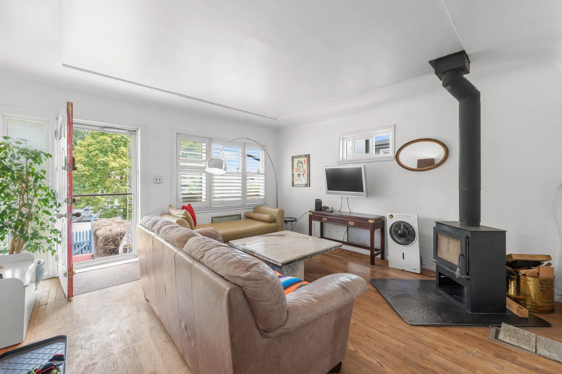 Photo 1 of 21 at 7429 Fraser Street