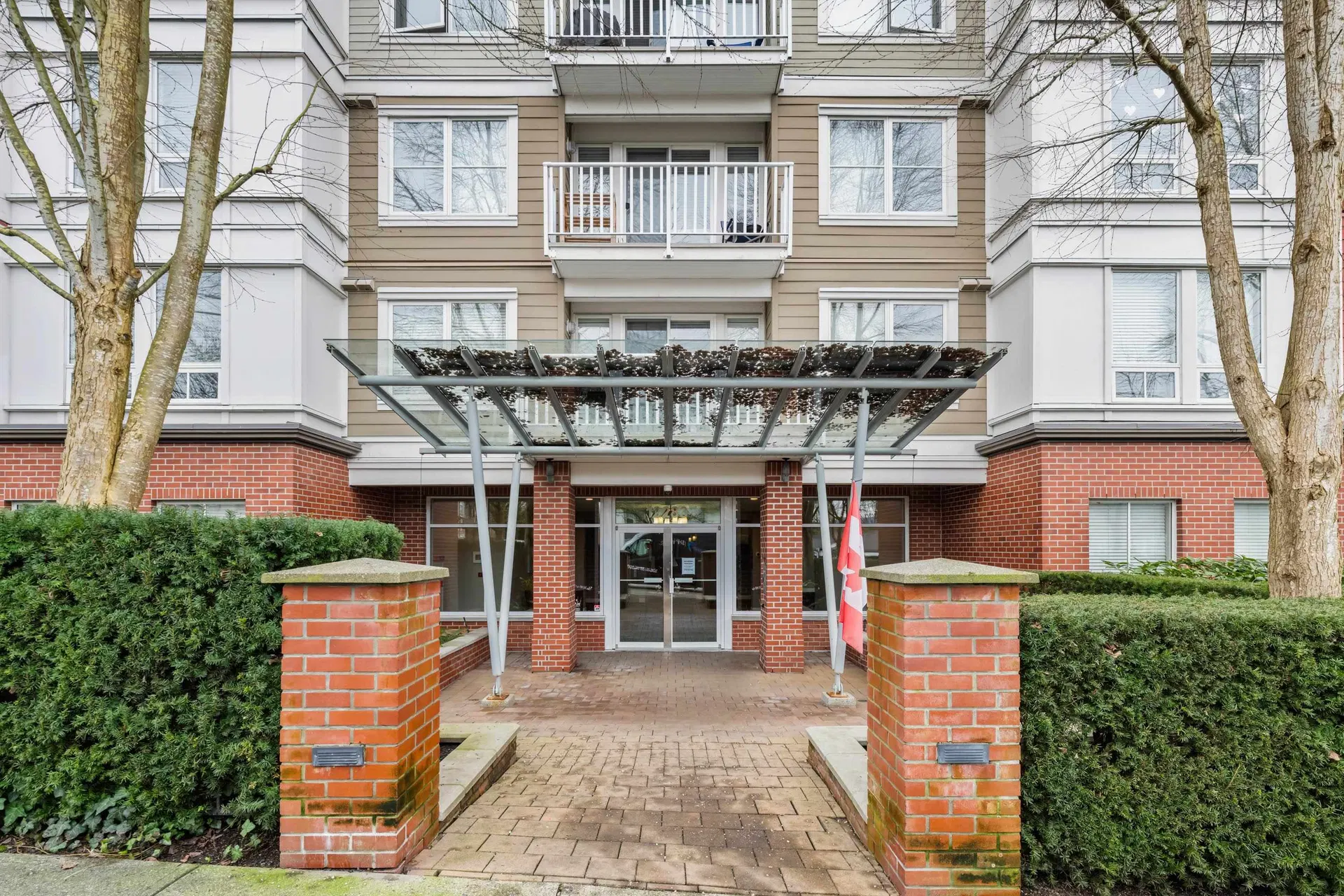Photo 2 of 39 at #406 – 12283 224 Street