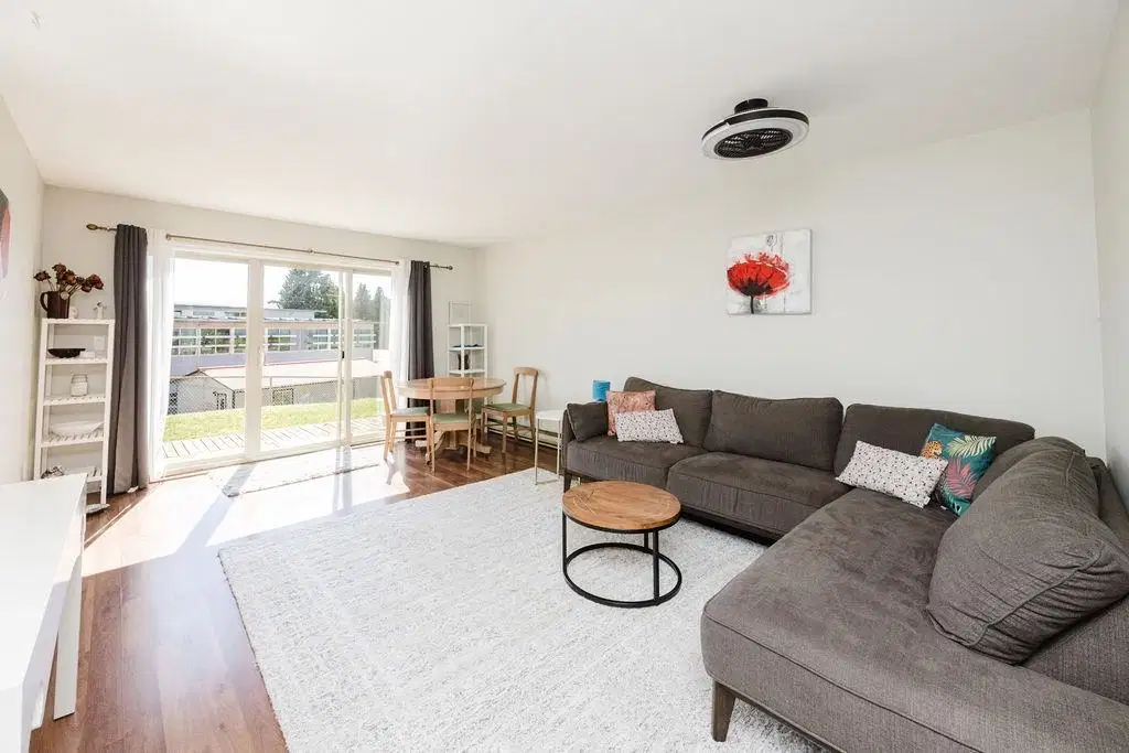 #2 – 622 Farnham Road