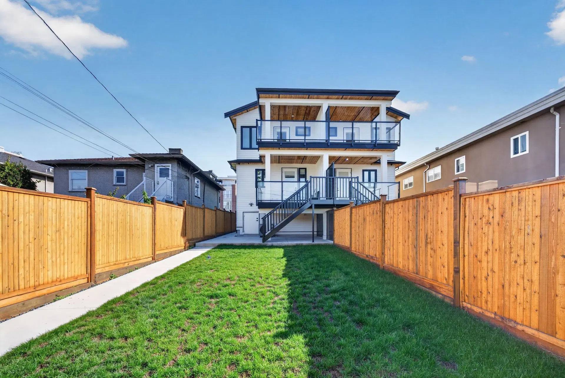Photo 4 of 26 at #2 – 7361 Fraser Street