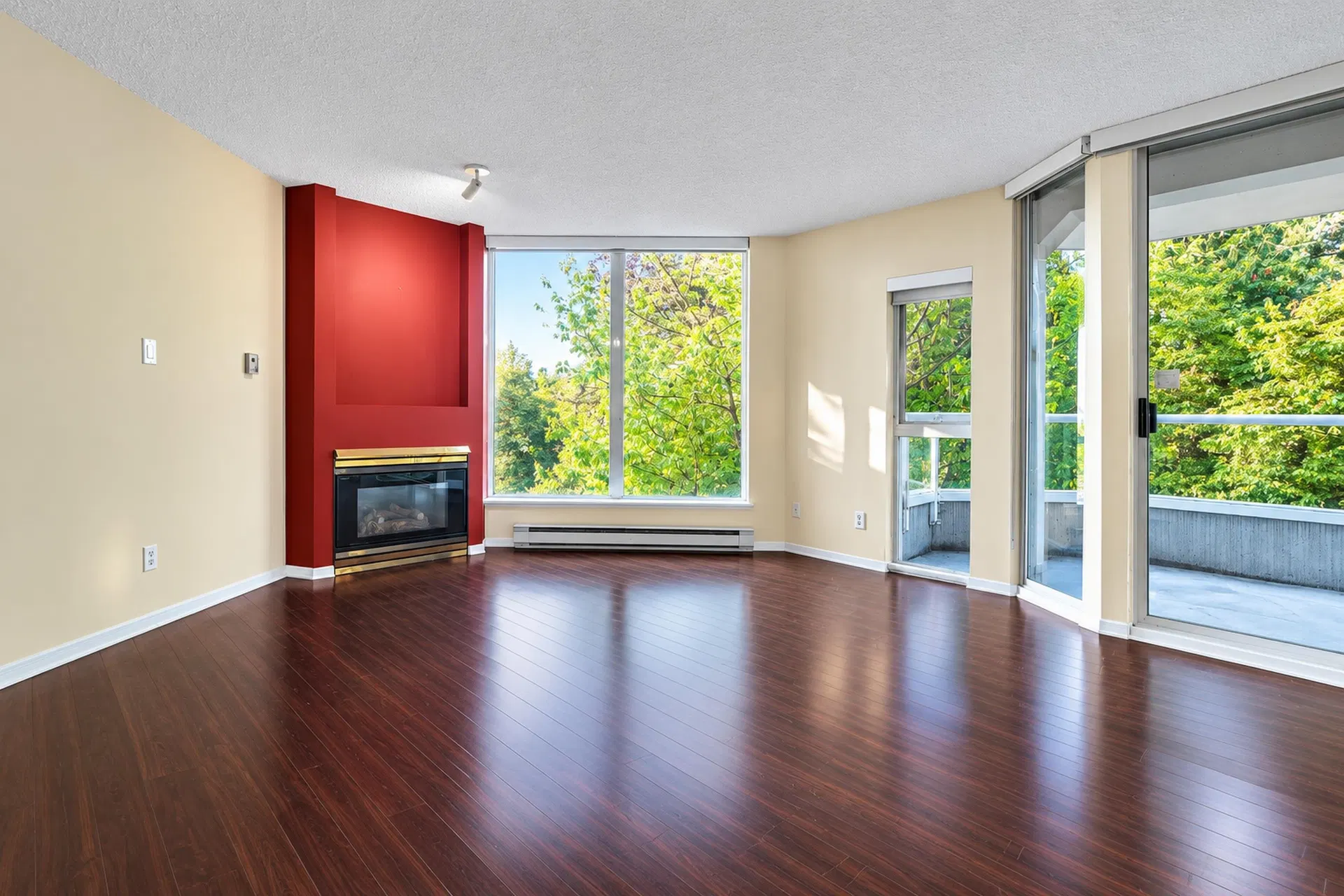 Photo 4 of 33 at #307 – 69 Jamieson Court
