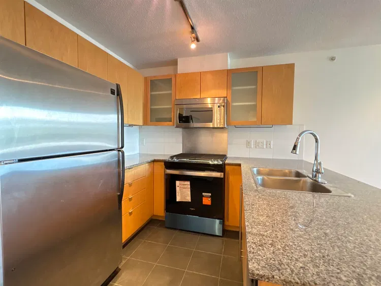 Photo 3 of 19 at #602 – 7575 Alderbridge Way