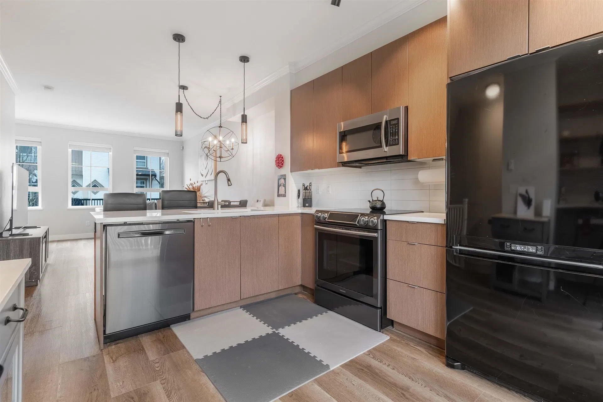 Photo 4 of 35 at #118 – 19505 68a Avenue