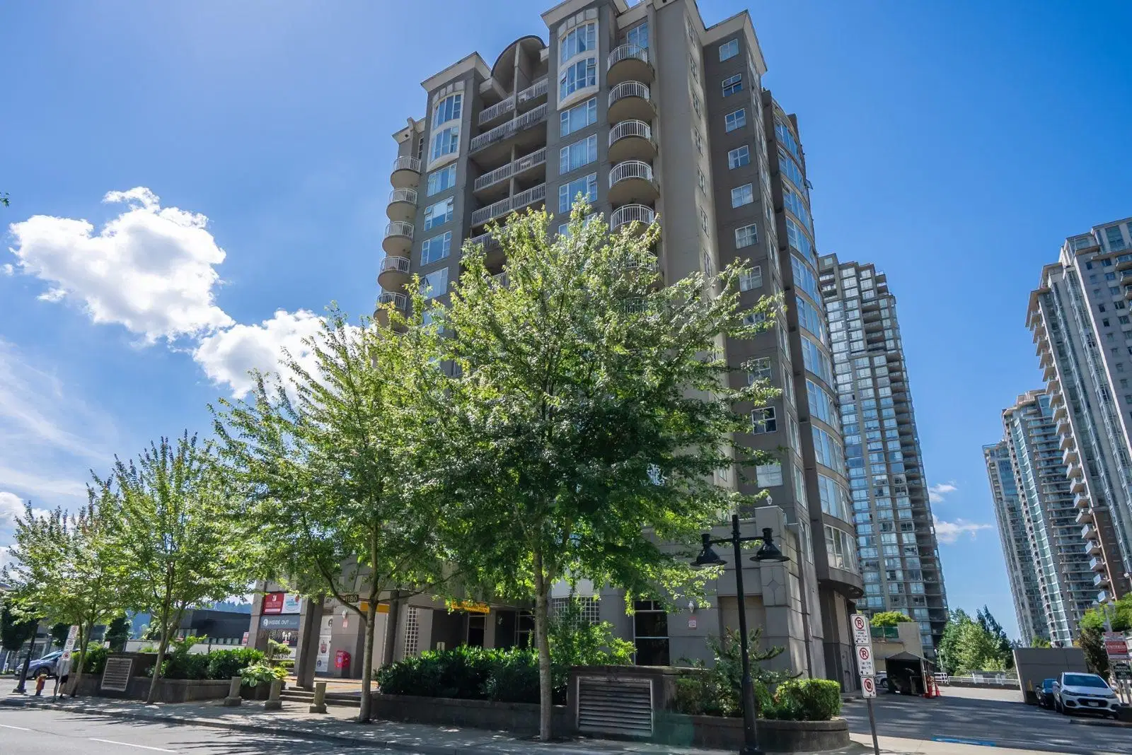 #206 – 1180 Pinetree Way