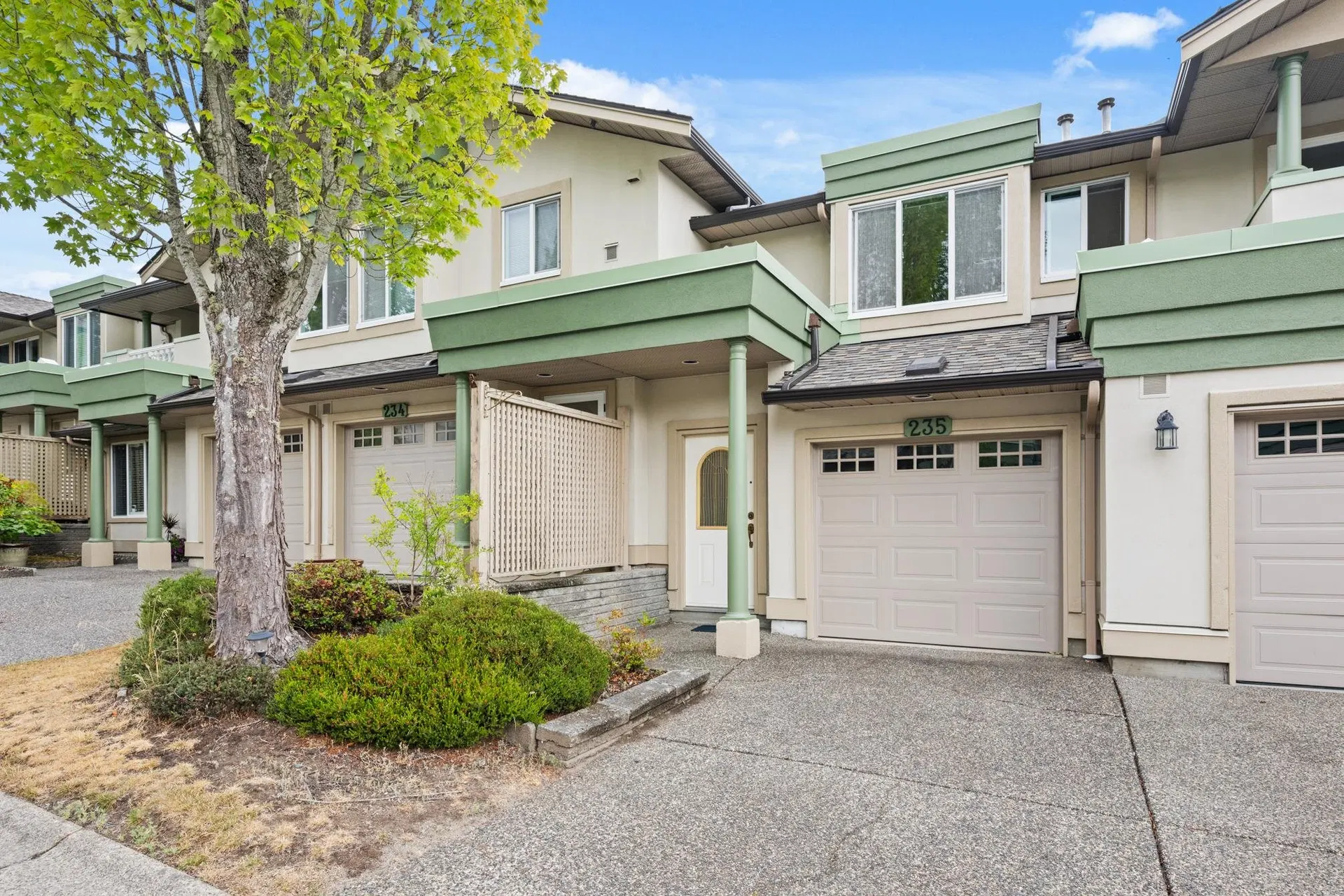 Photo 2 of 40 at #235 – 13888 70 Avenue