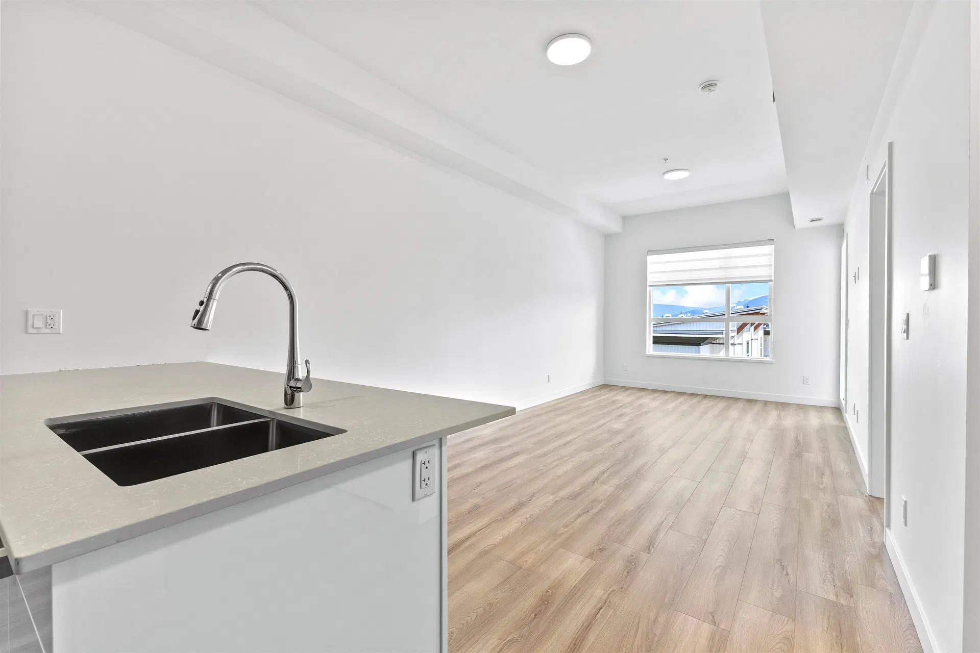 Photo 3 of 20 at #510 – 11913 Burnett Street