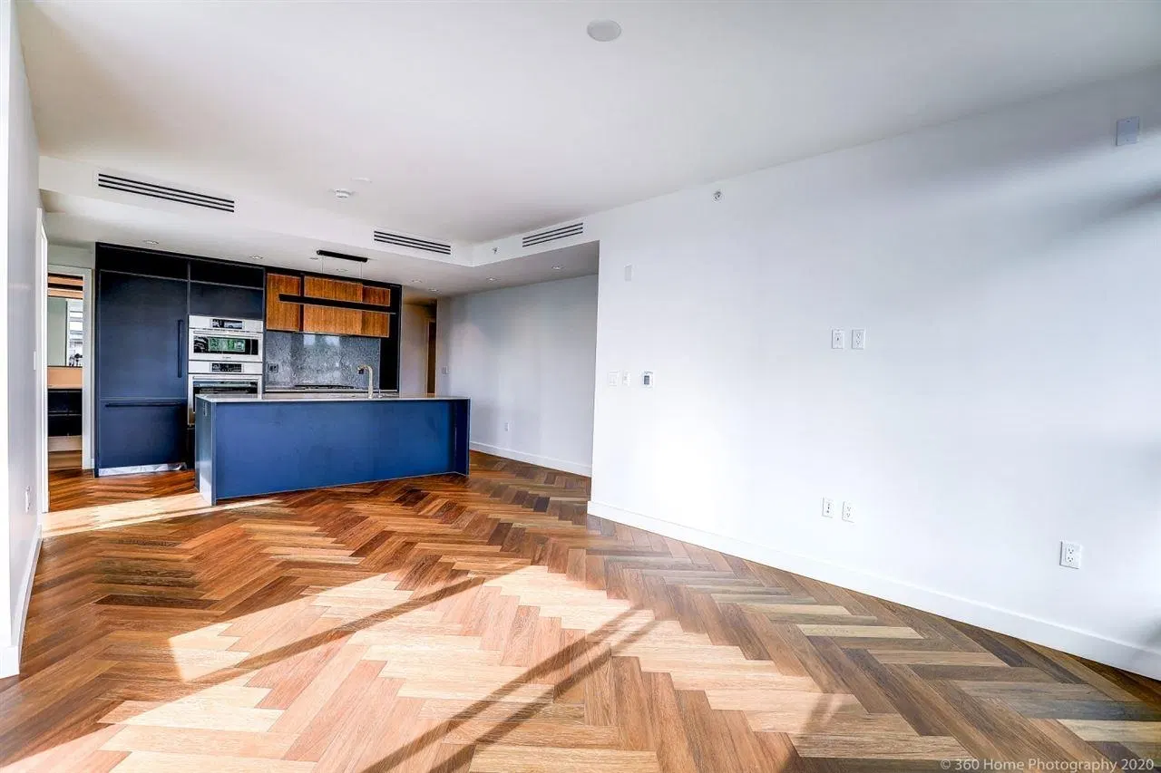 Photo 2 of 13 at #204 – 458 W 63rd Avenue