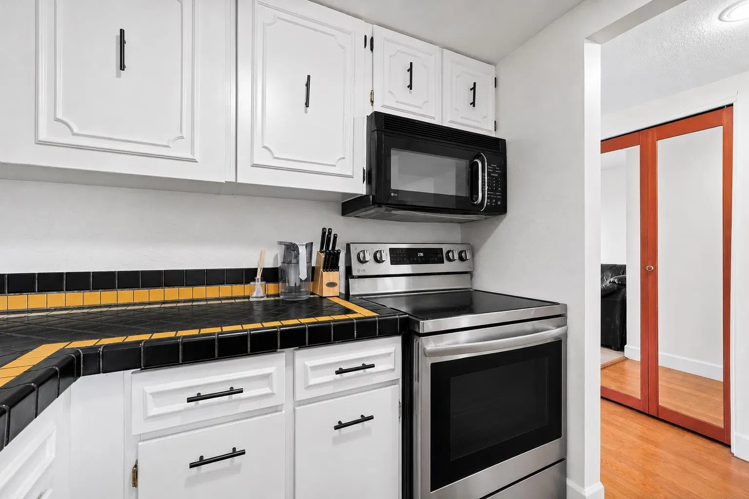Photo 5 of 28 at #107 – 9700 Glenacres Drive