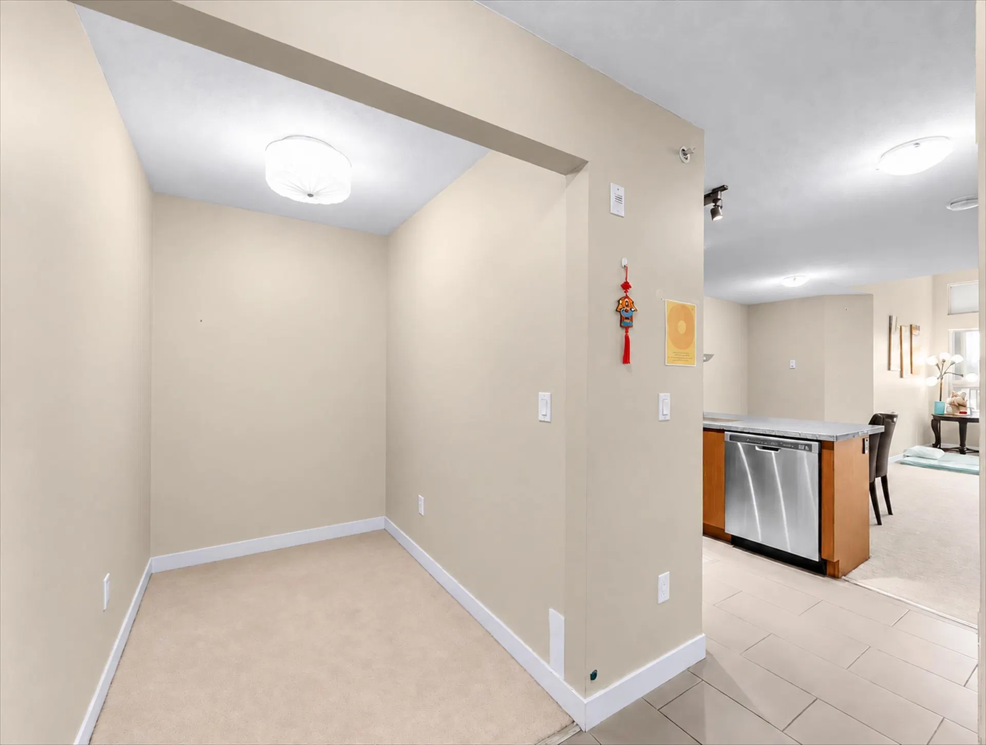 Photo 4 of 20 at #422 – 6828 Eckersley Road