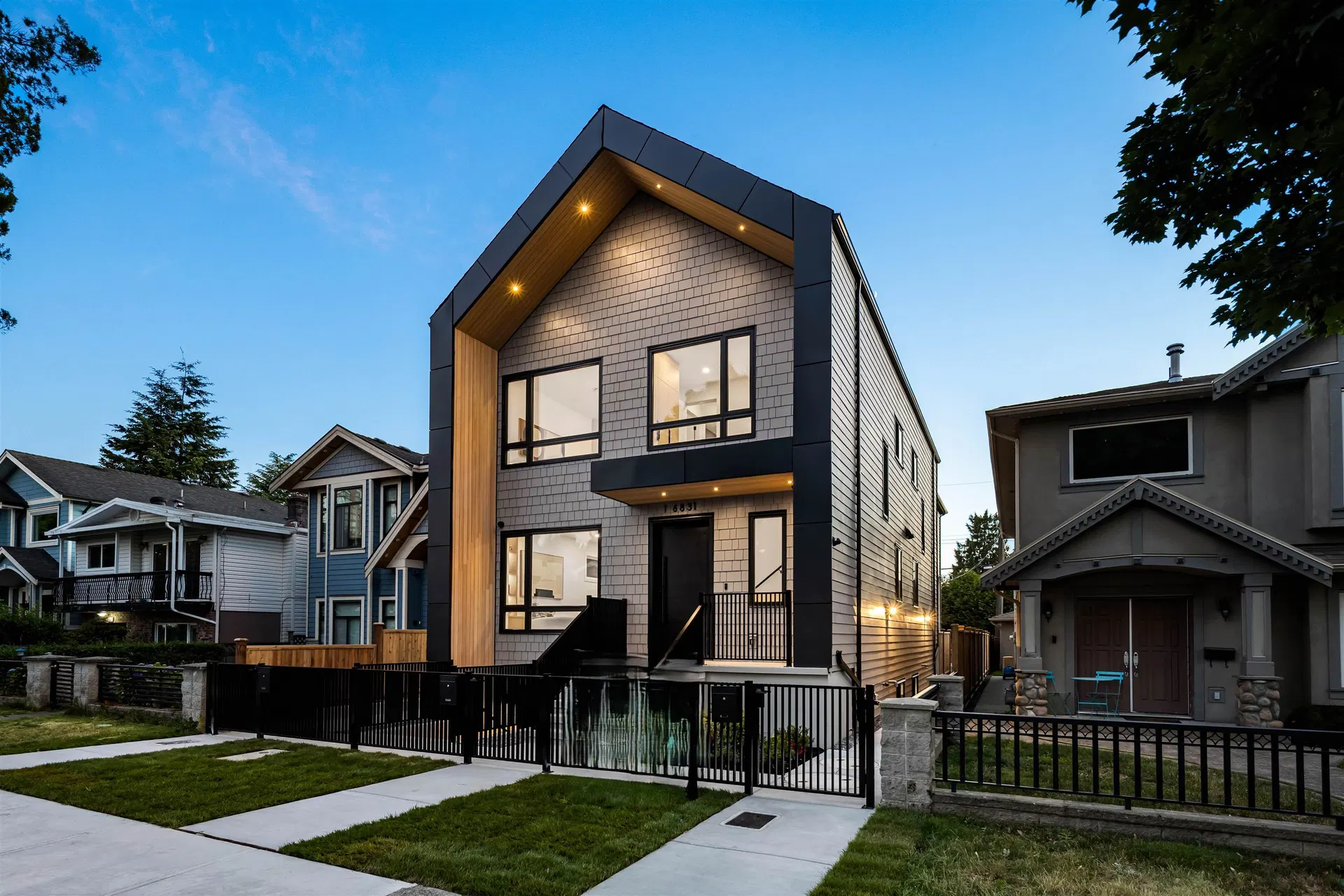 Photo 2 of 25 at #1 – 6831 Salisbury Avenue