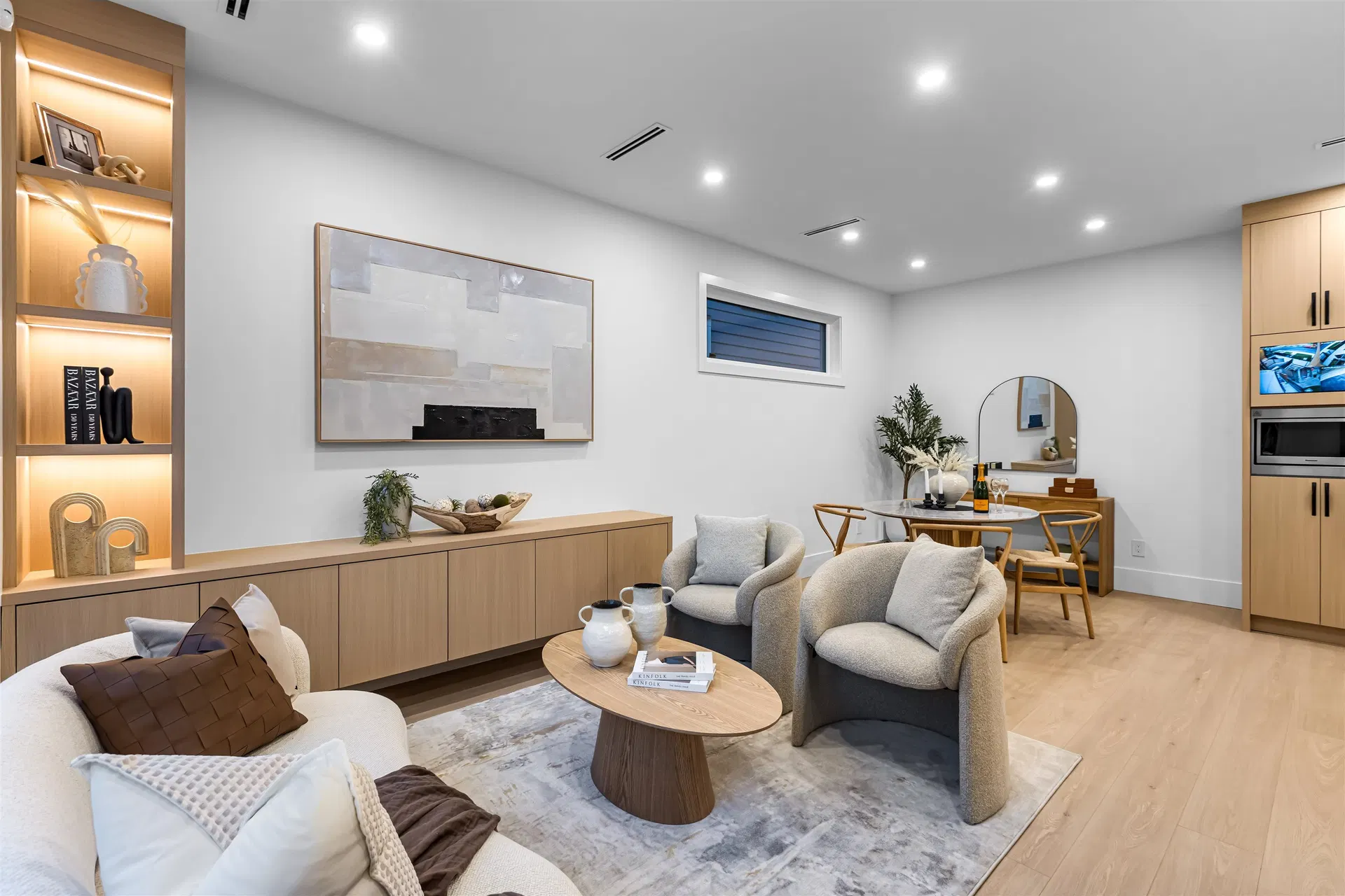Photo 3 of 25 at #1 – 6831 Salisbury Avenue
