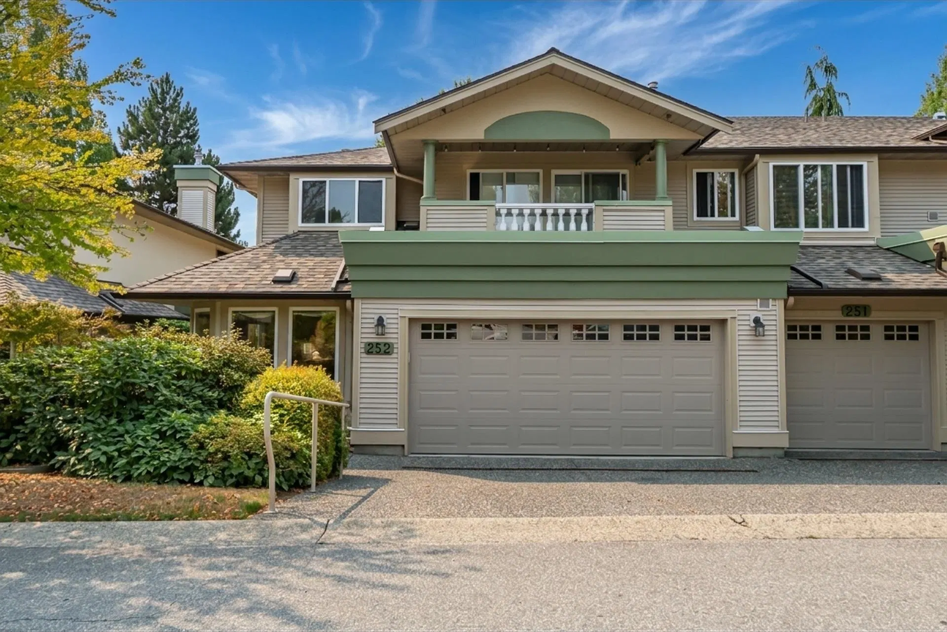 Photo 1 of 31 at #252 – 13888 70 Avenue