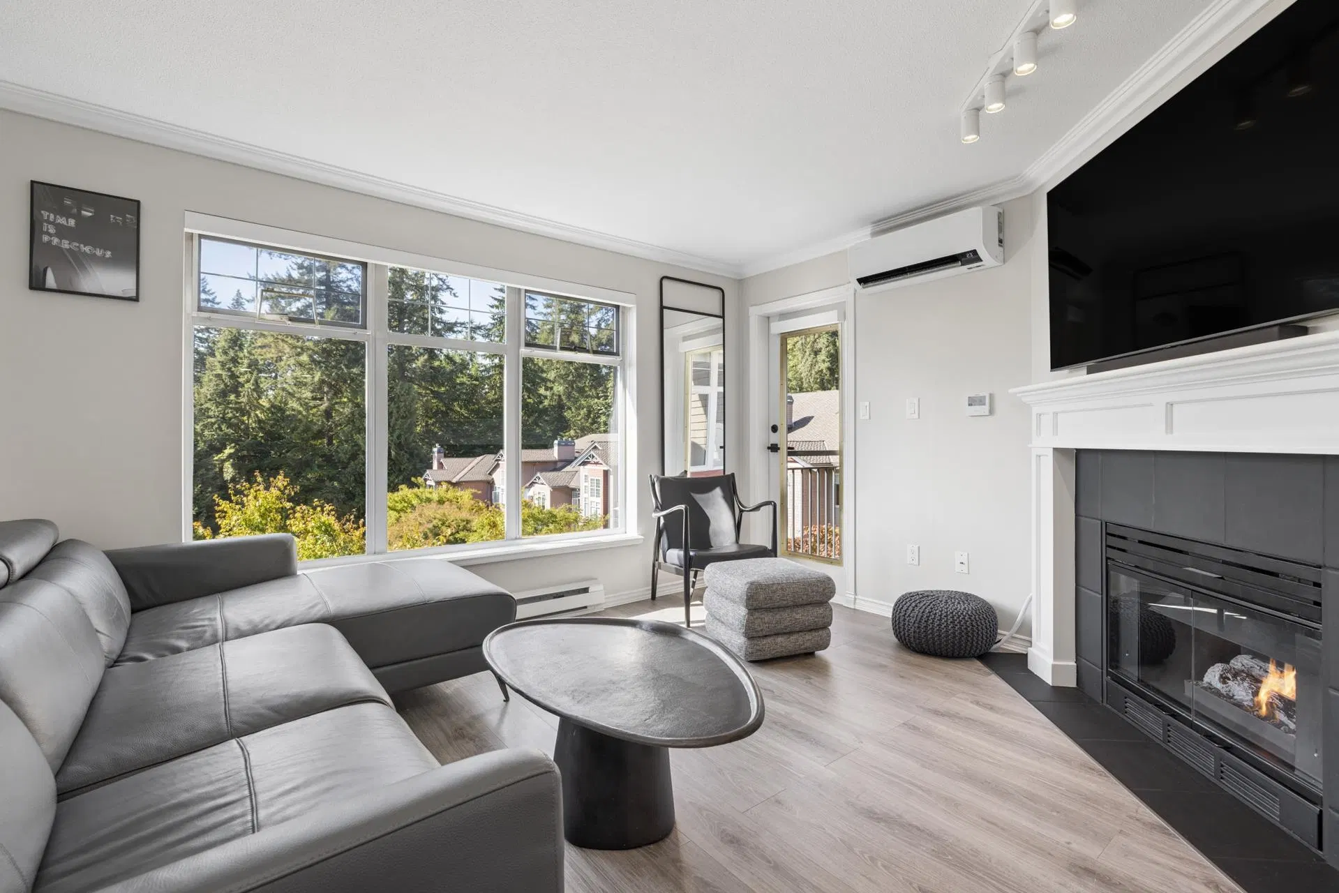 Photo 2 of 30 at #201 – 1140 Strathaven Drive