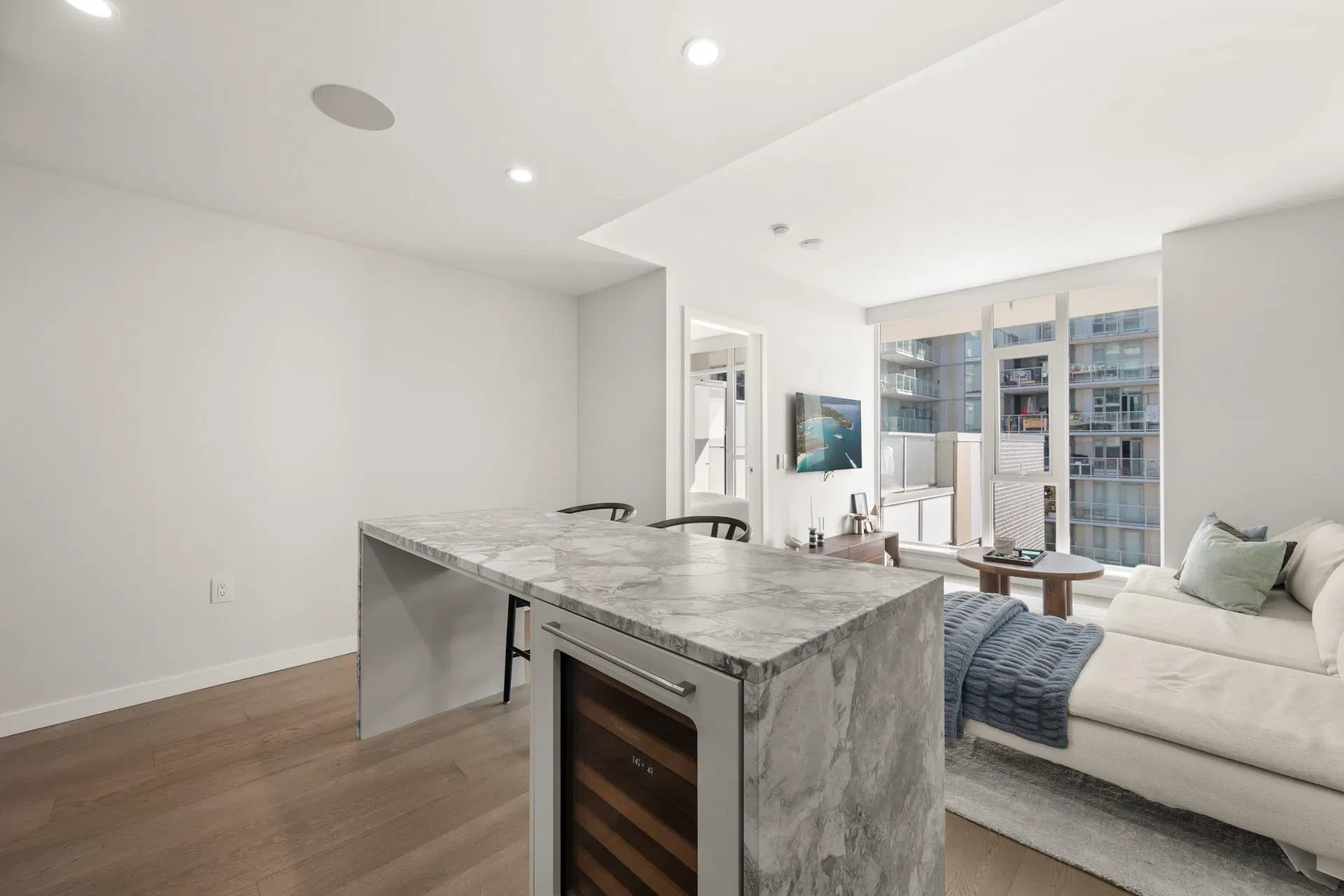 Photo 5 of 22 at #602 – 7418 Paulson Street