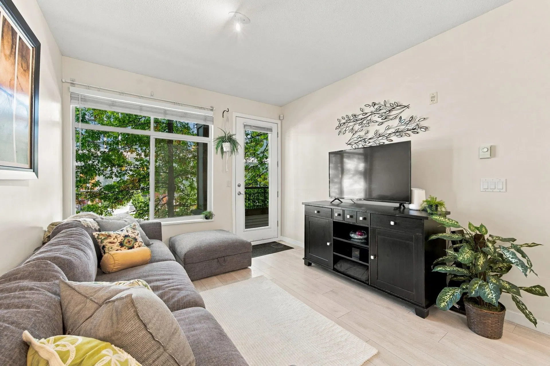 Photo 4 of 35 at #206 – 10499 University Drive