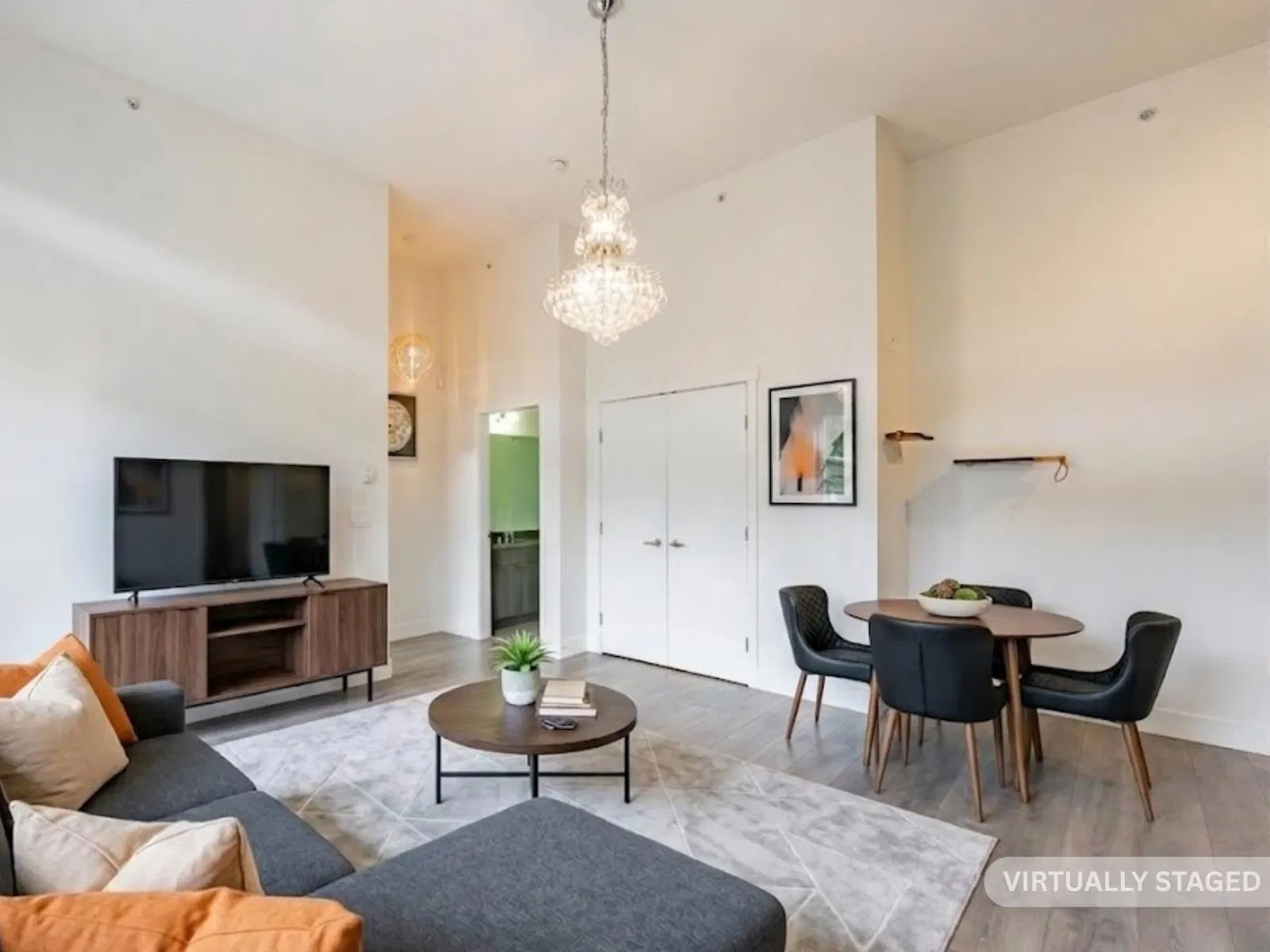 Photo 2 of 33 at #405 – 15628 104 Avenue