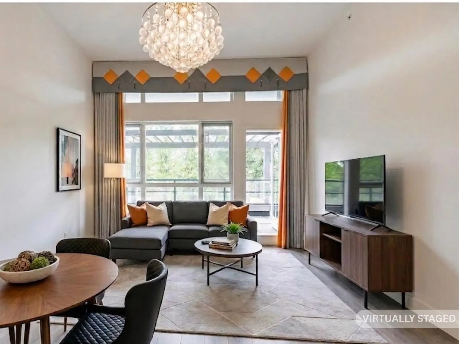 Photo 3 of 33 at #405 – 15628 104 Avenue