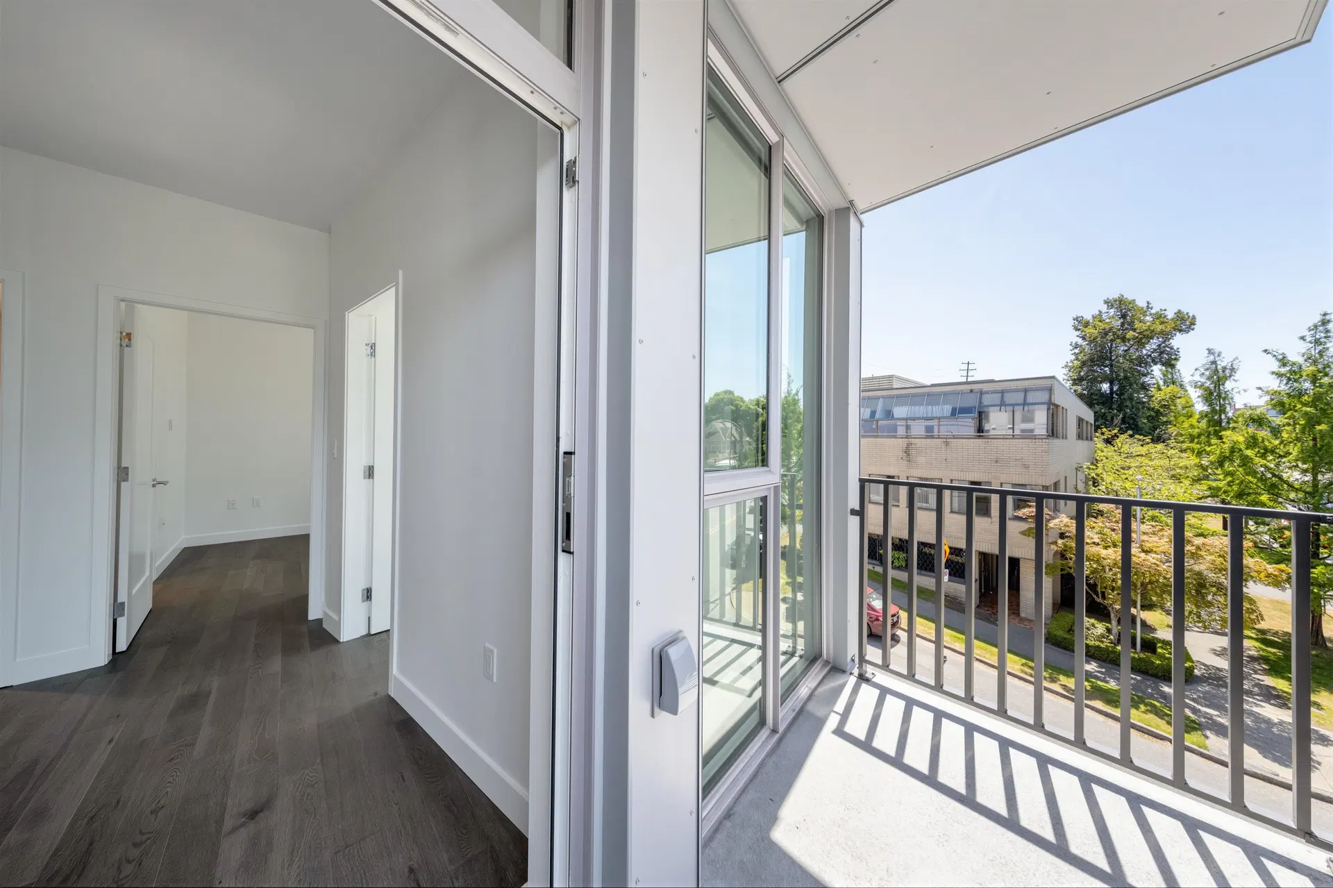 Photo 5 of 24 at #305 – 2888 Arbutus Street