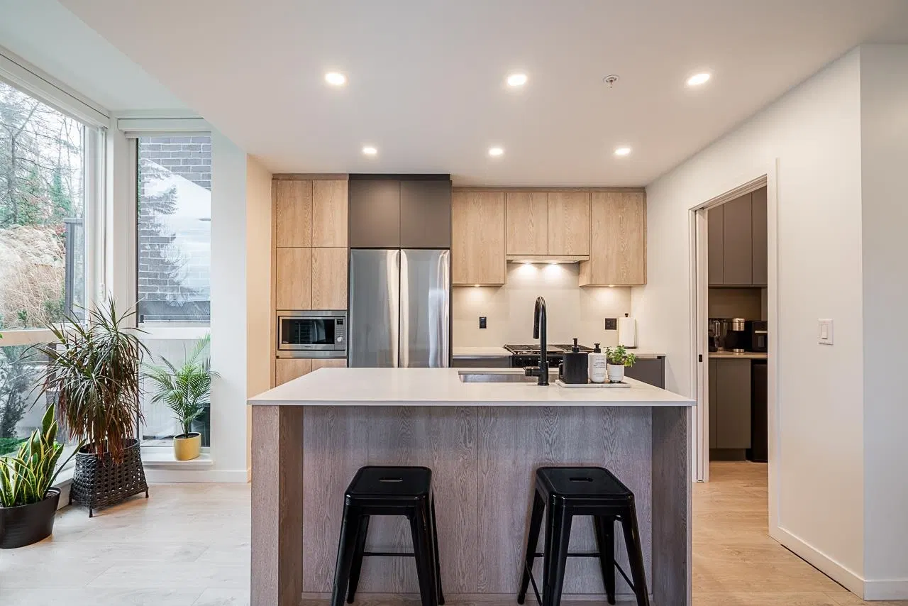 Photo 3 of 40 at #105 – 19577 65b Avenue