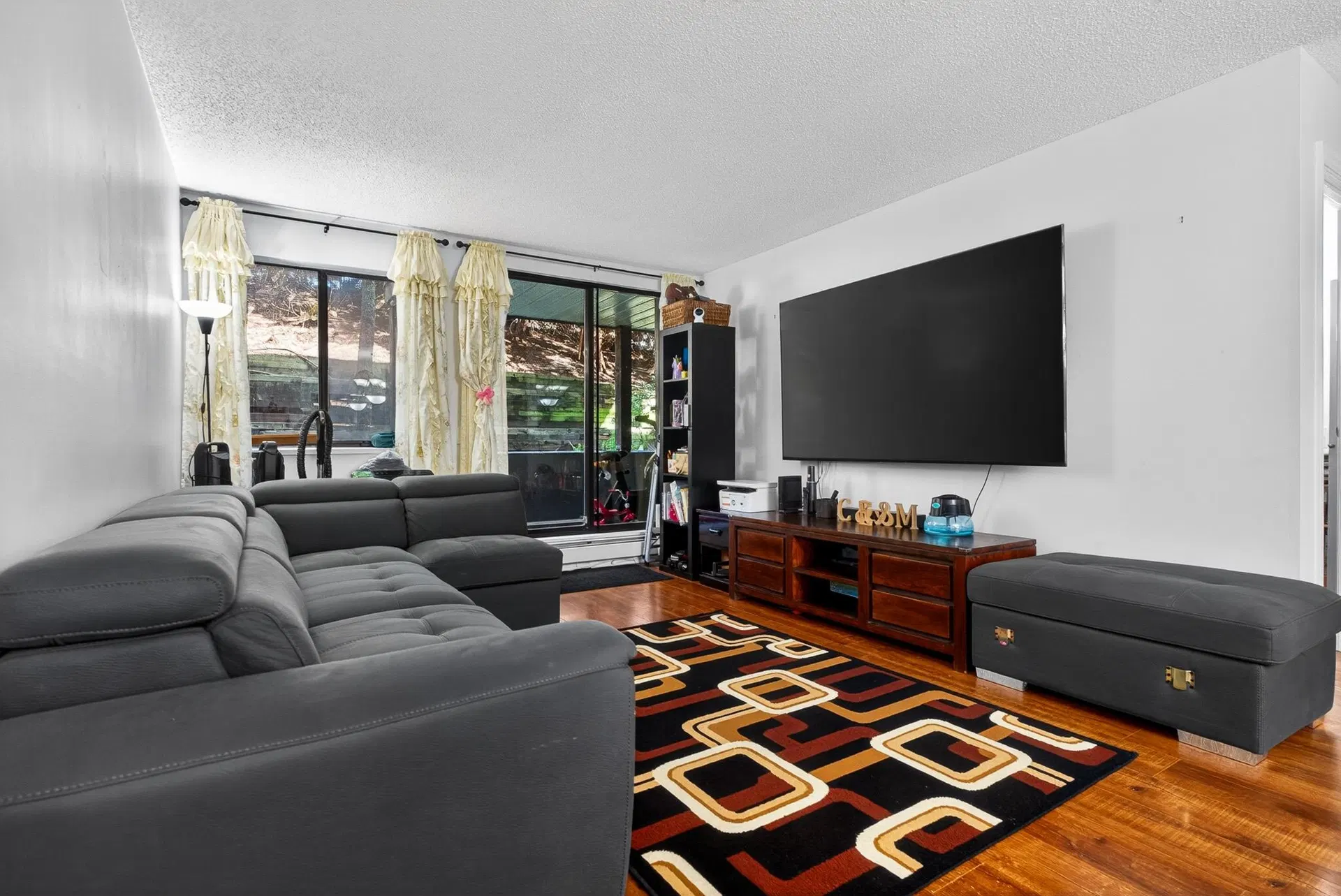 G08 – 10698 151a Street